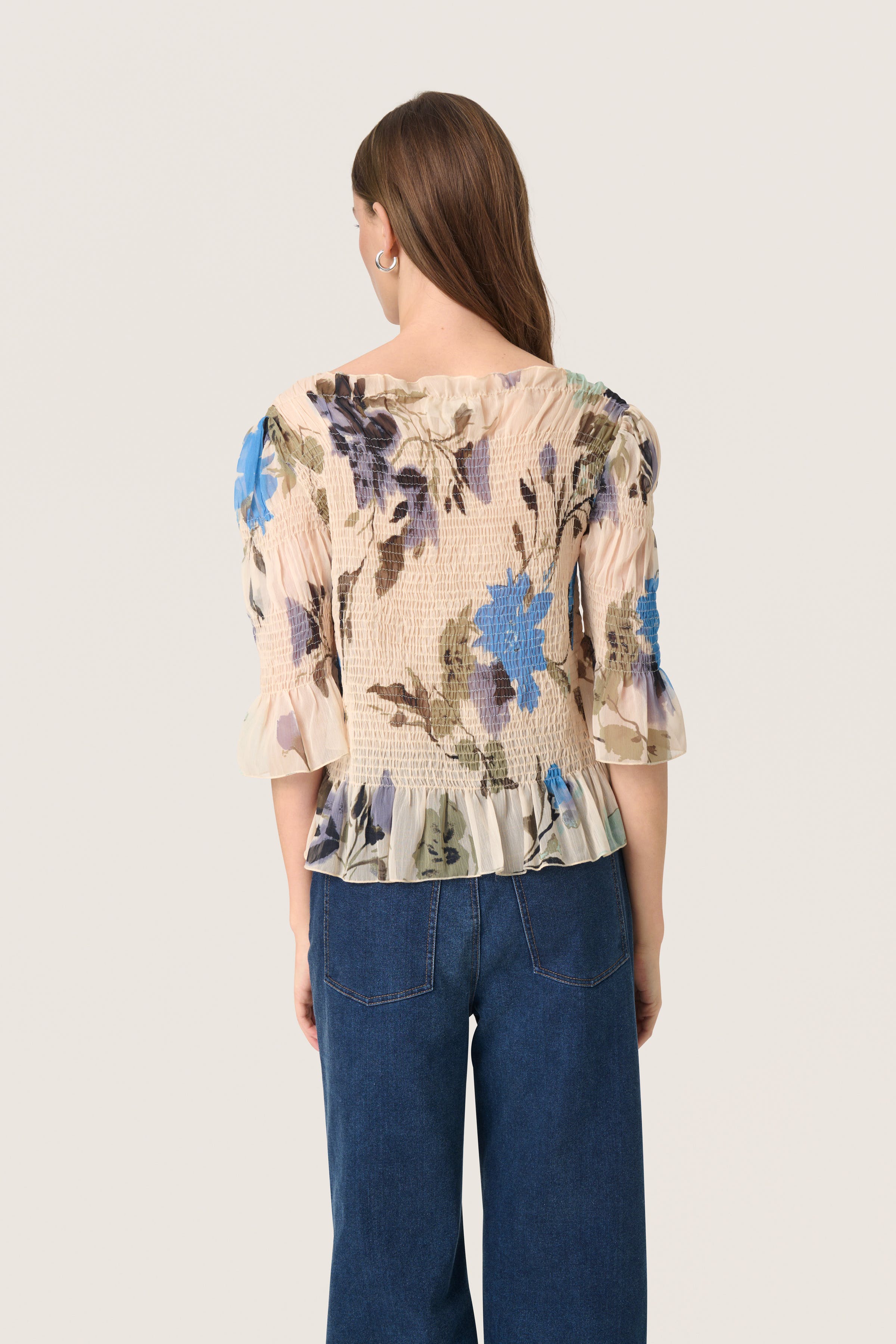 SLAnaya Blouse LOOKBOOK BACK 30408436-303945