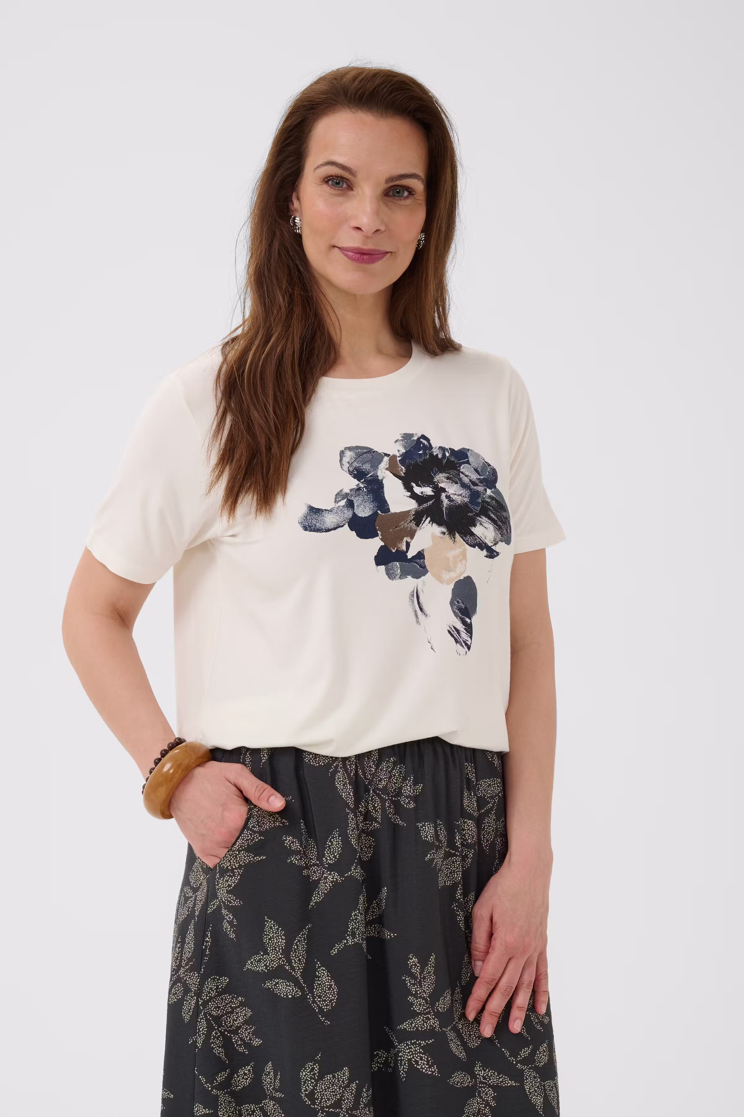 BPleona T-shirt LOOKBOOK FRONT 40200018-109986