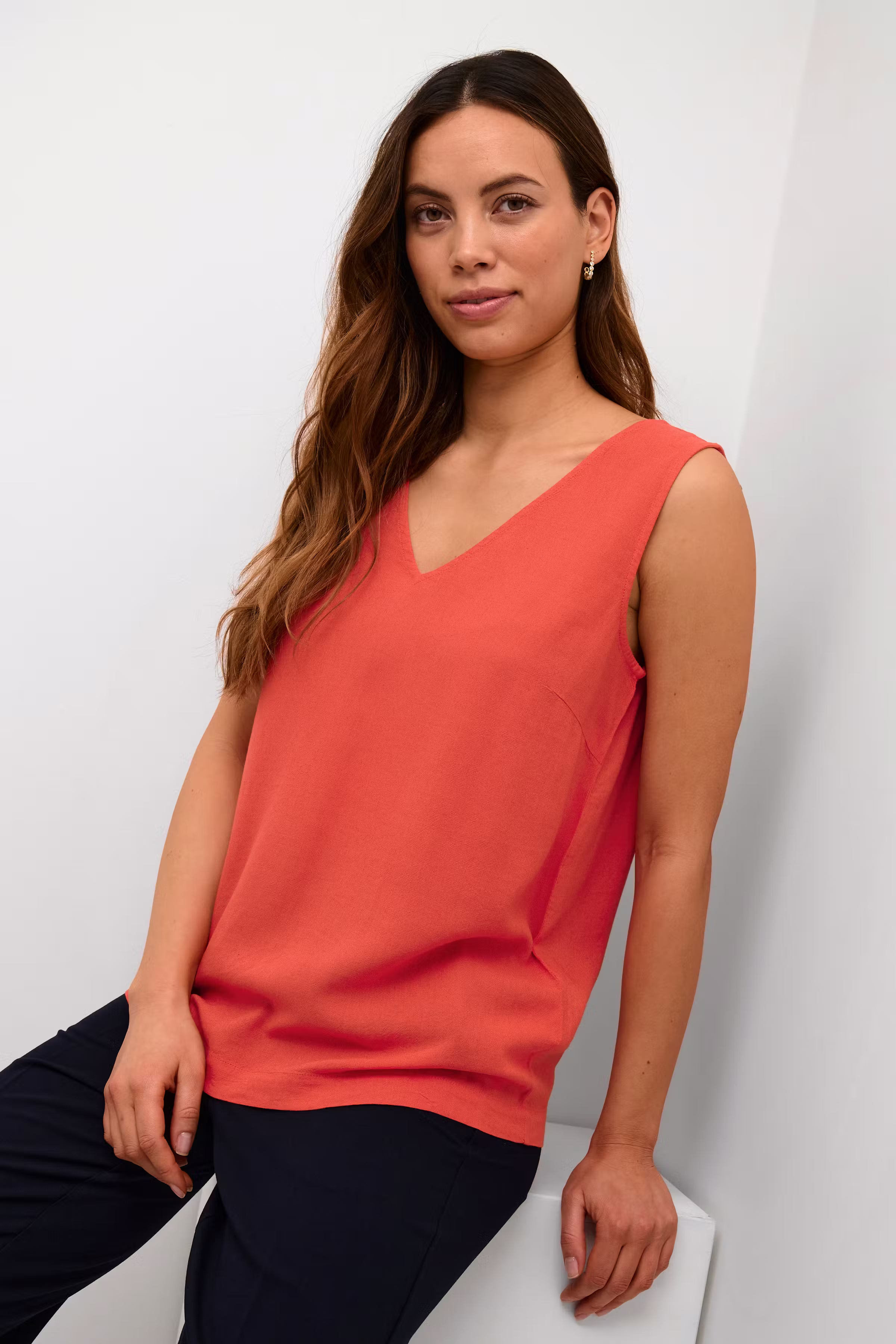 KAmilia Lin Top LOOKBOOK DETAIL 10508426-181651