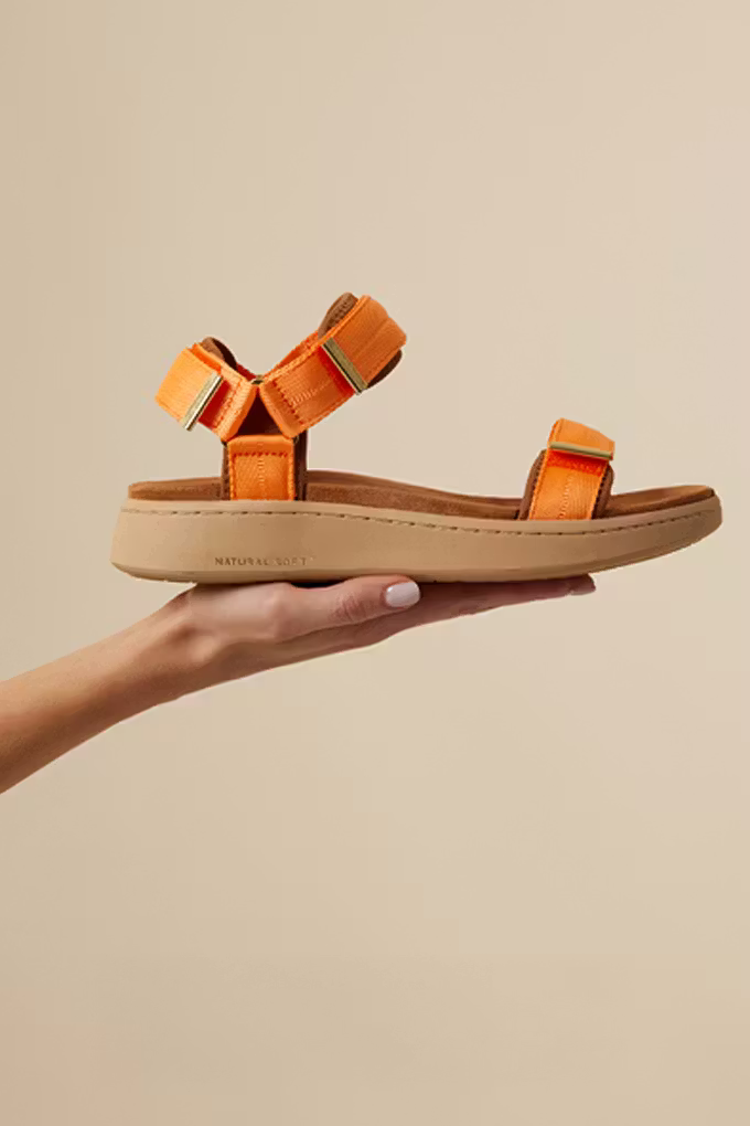 Line Sandal LOCATION NONE 40550696-400658