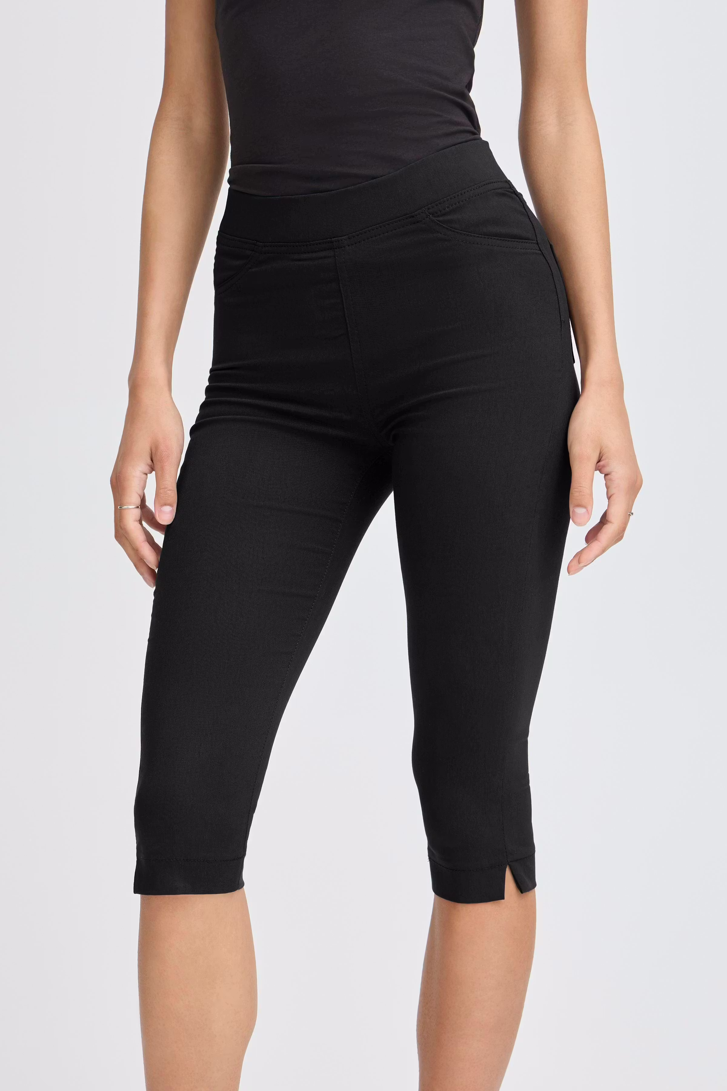 BYKEIRA Capri bukser LOOKBOOK DETAIL 20805612-200451