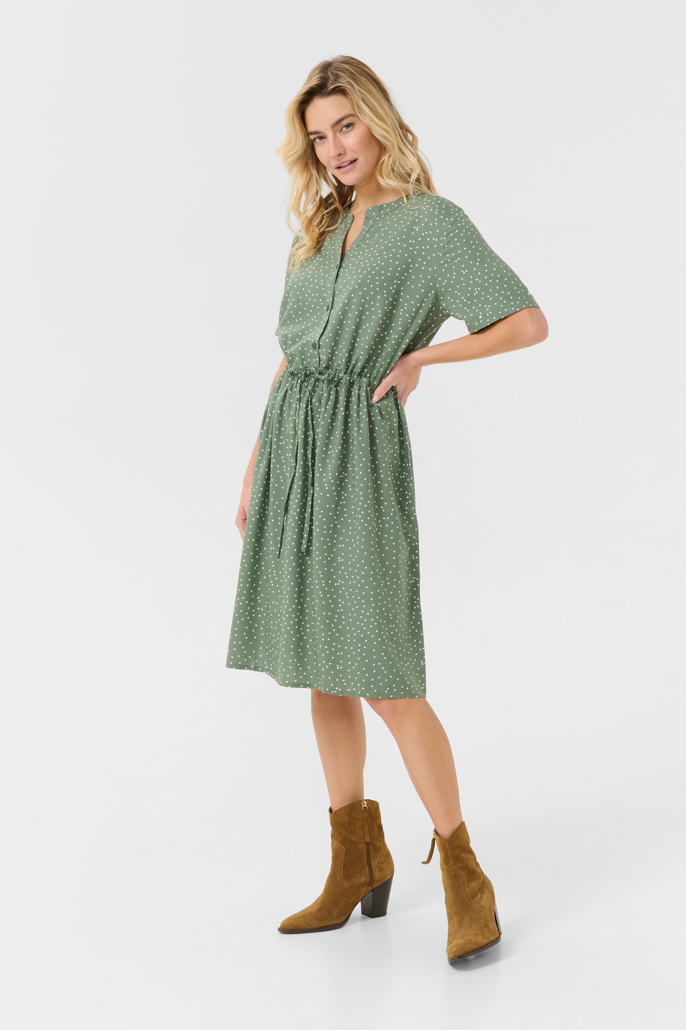 CRTiah Dress LOOKBOOK FRONT 10609700-108065