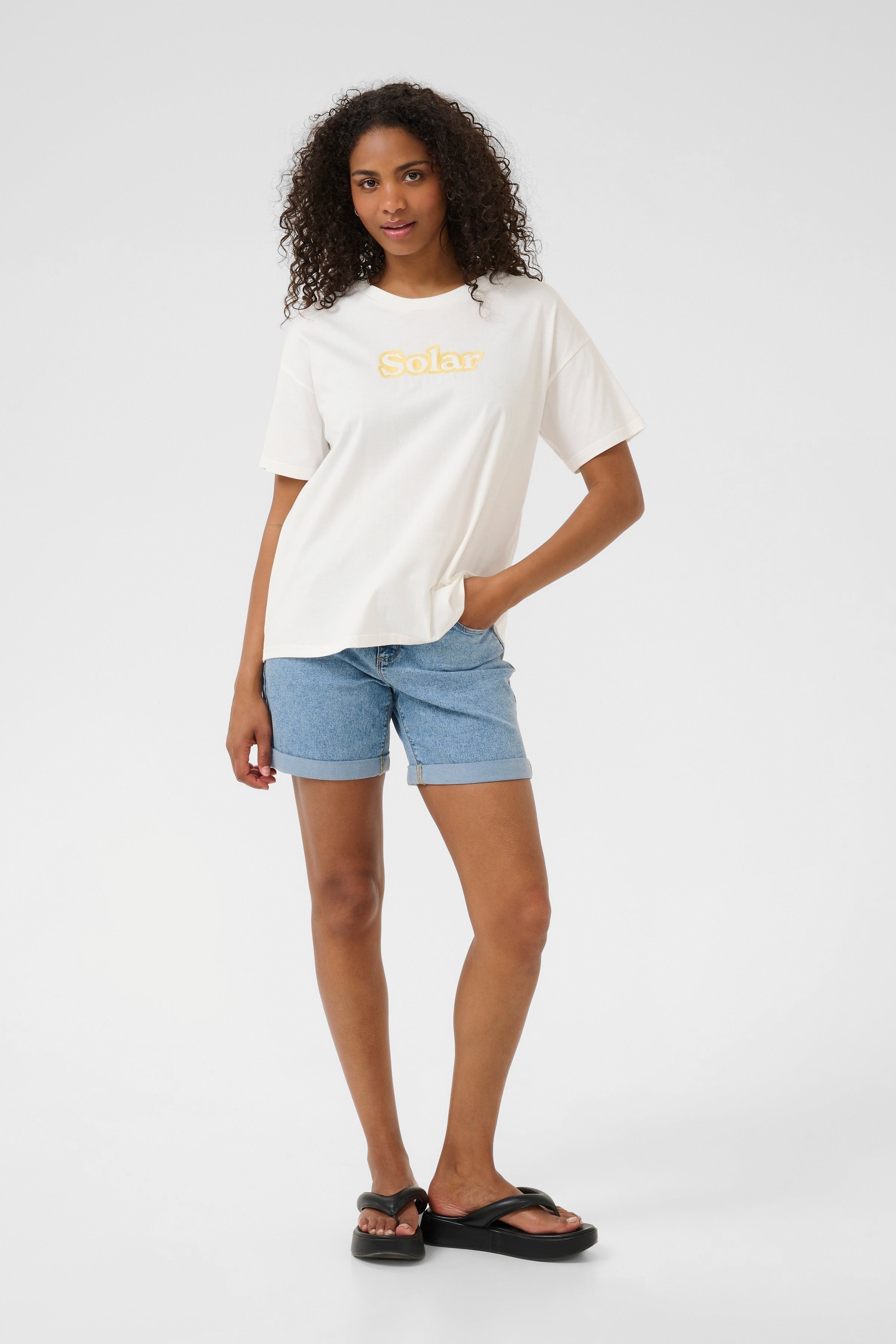 KAvigga T-shirt LOOKBOOK FRONT 10509995-110602