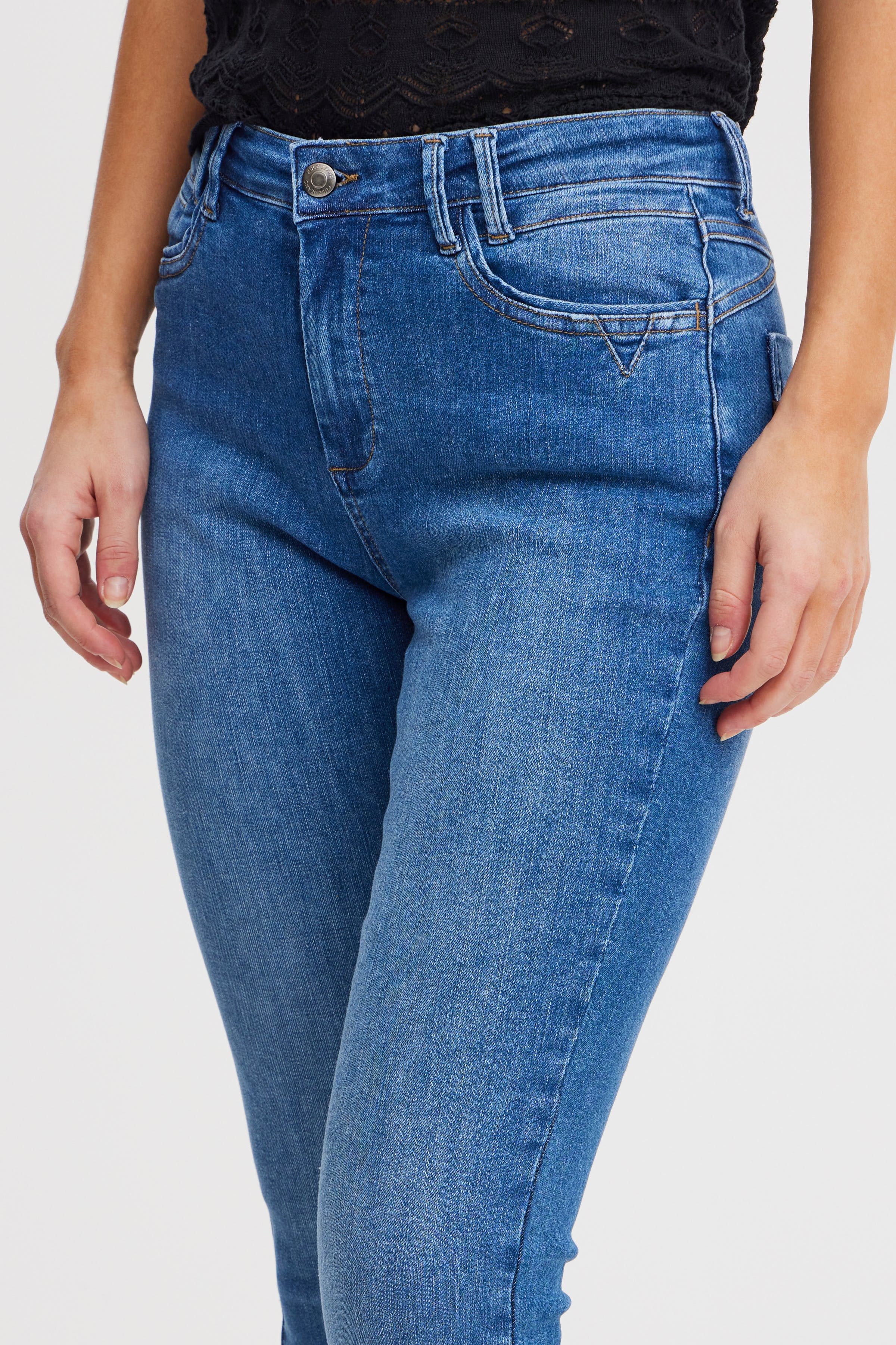 PZJULIA HW 7/8 Jeans LOOKBOOK DETAIL 50208106-200005