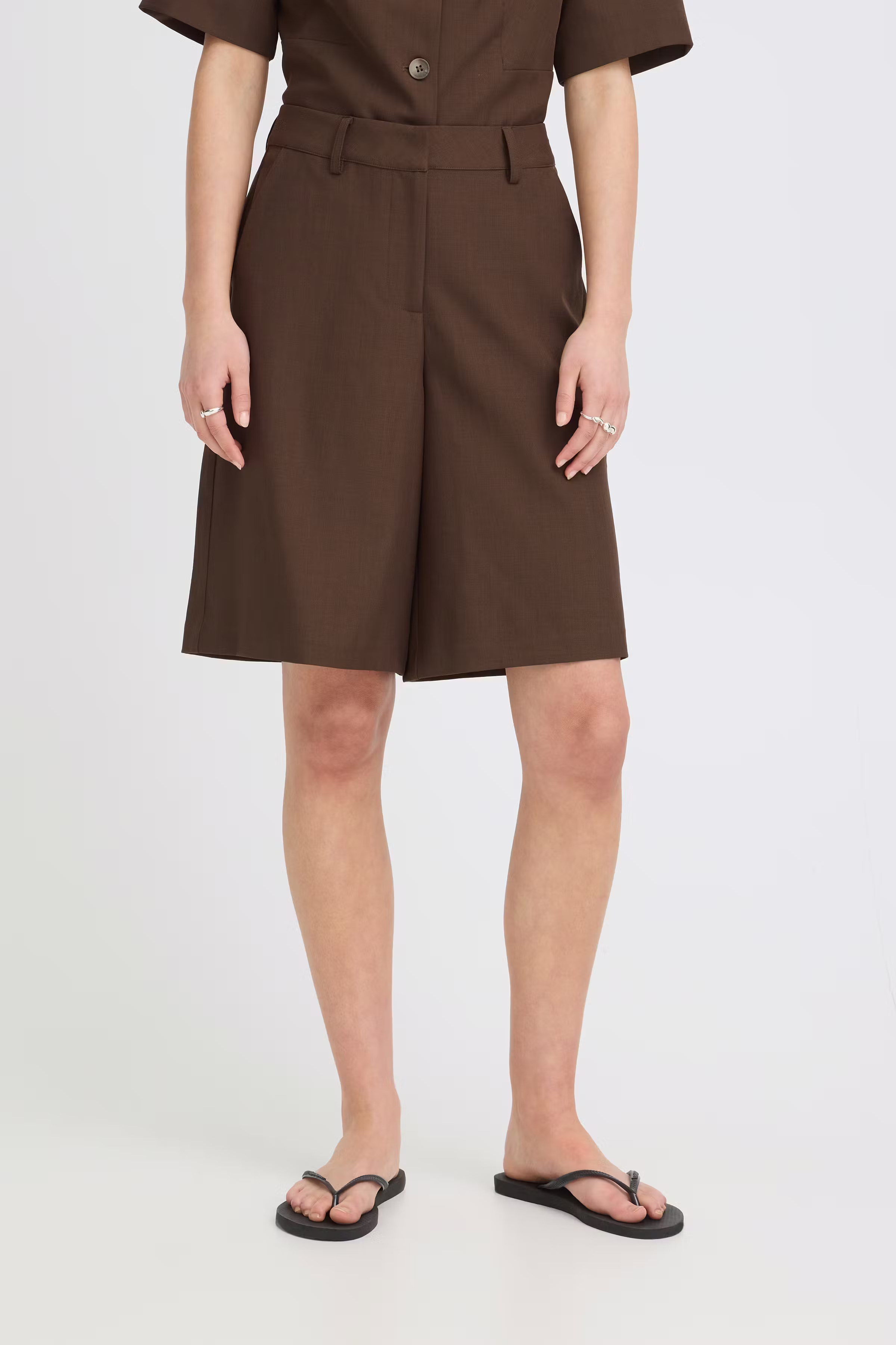 IHFAVA Shorts LOOKBOOK FRONT 20126276-1908141