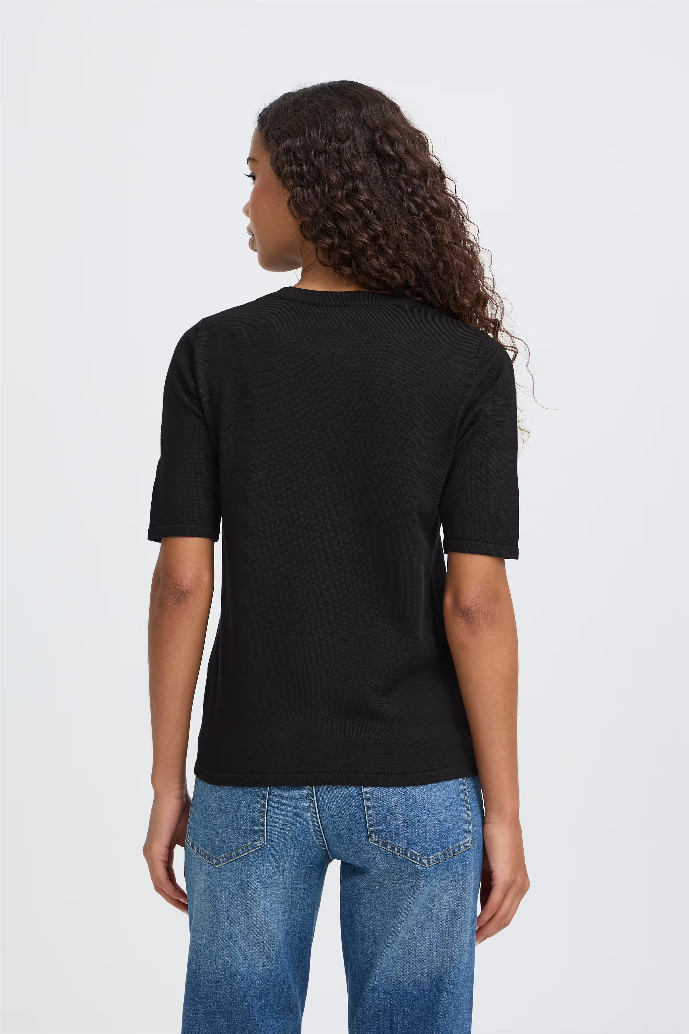 IHLULS Pullover LOOKBOOK BACK 20125816-194008