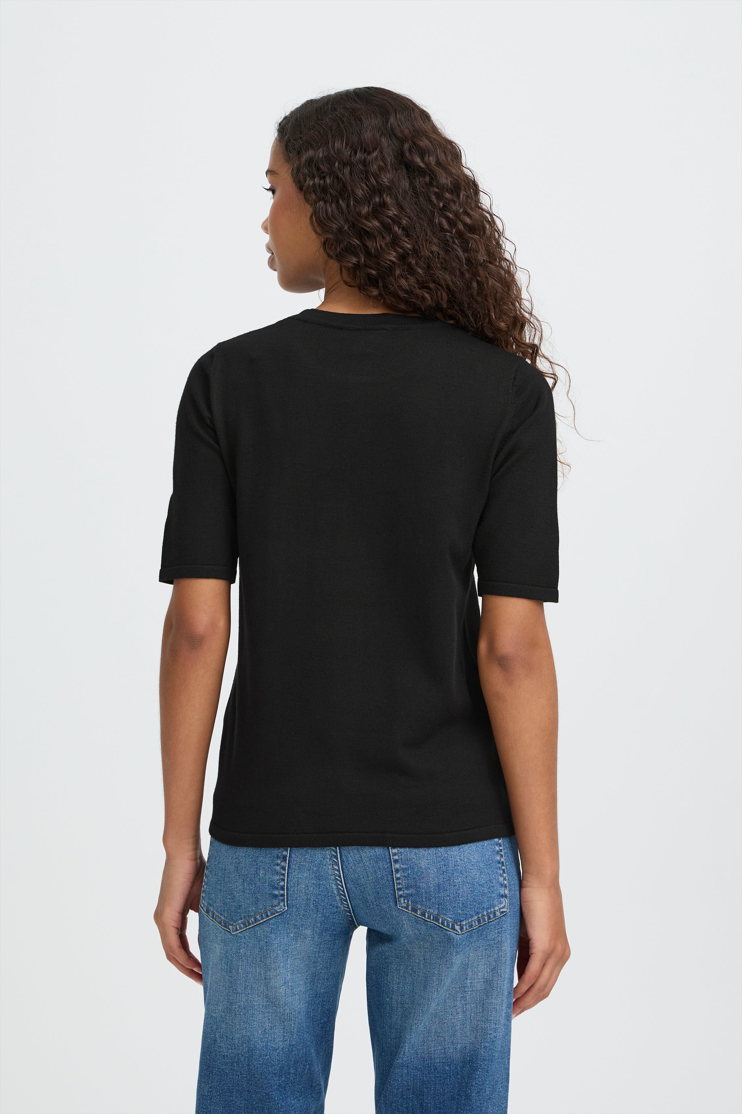 IHLULS Pullover LOOKBOOK BACK 20125816-194008