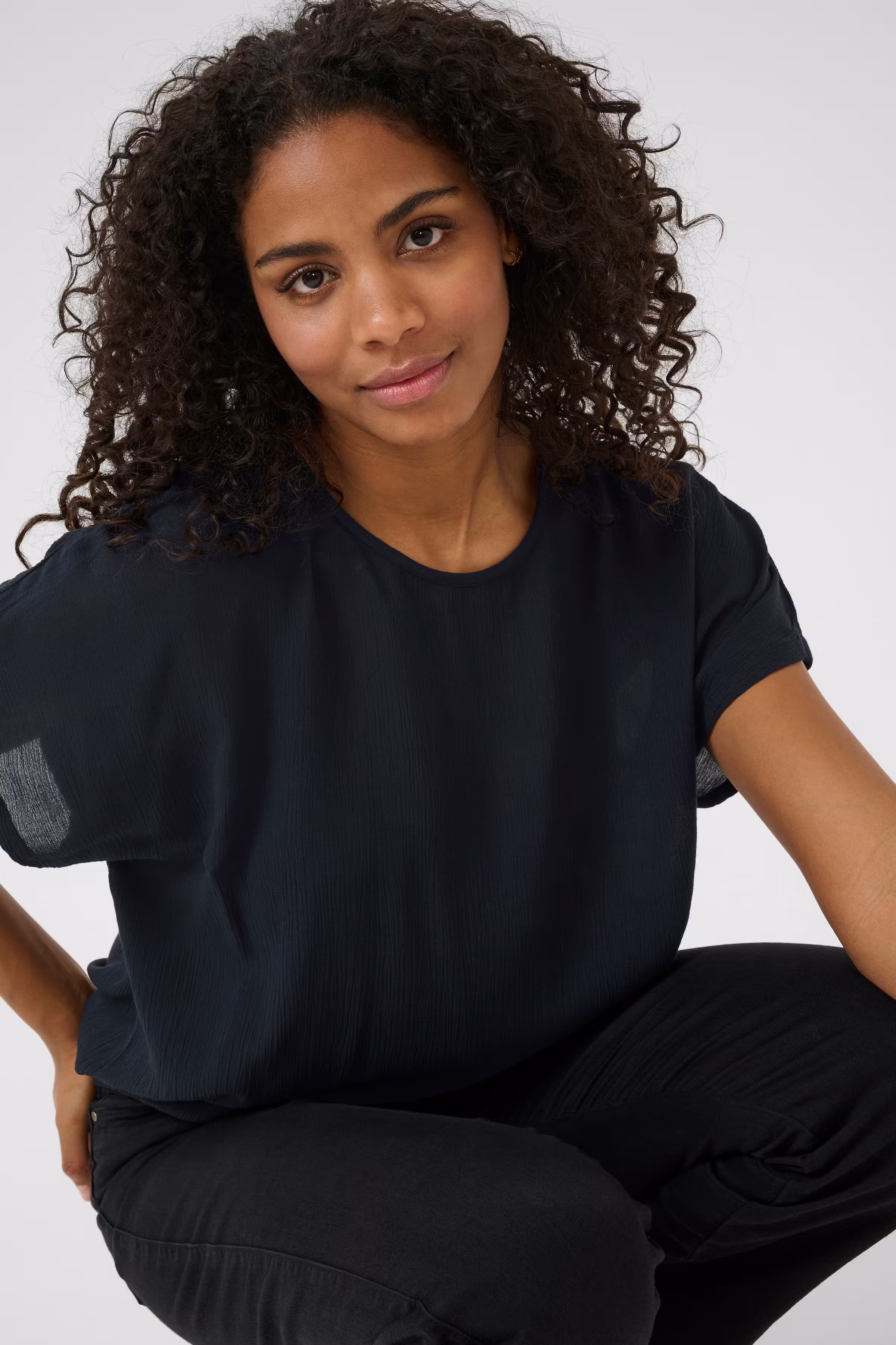 Kortærmet bluse LOOKBOOK DETAIL 10500781-52737