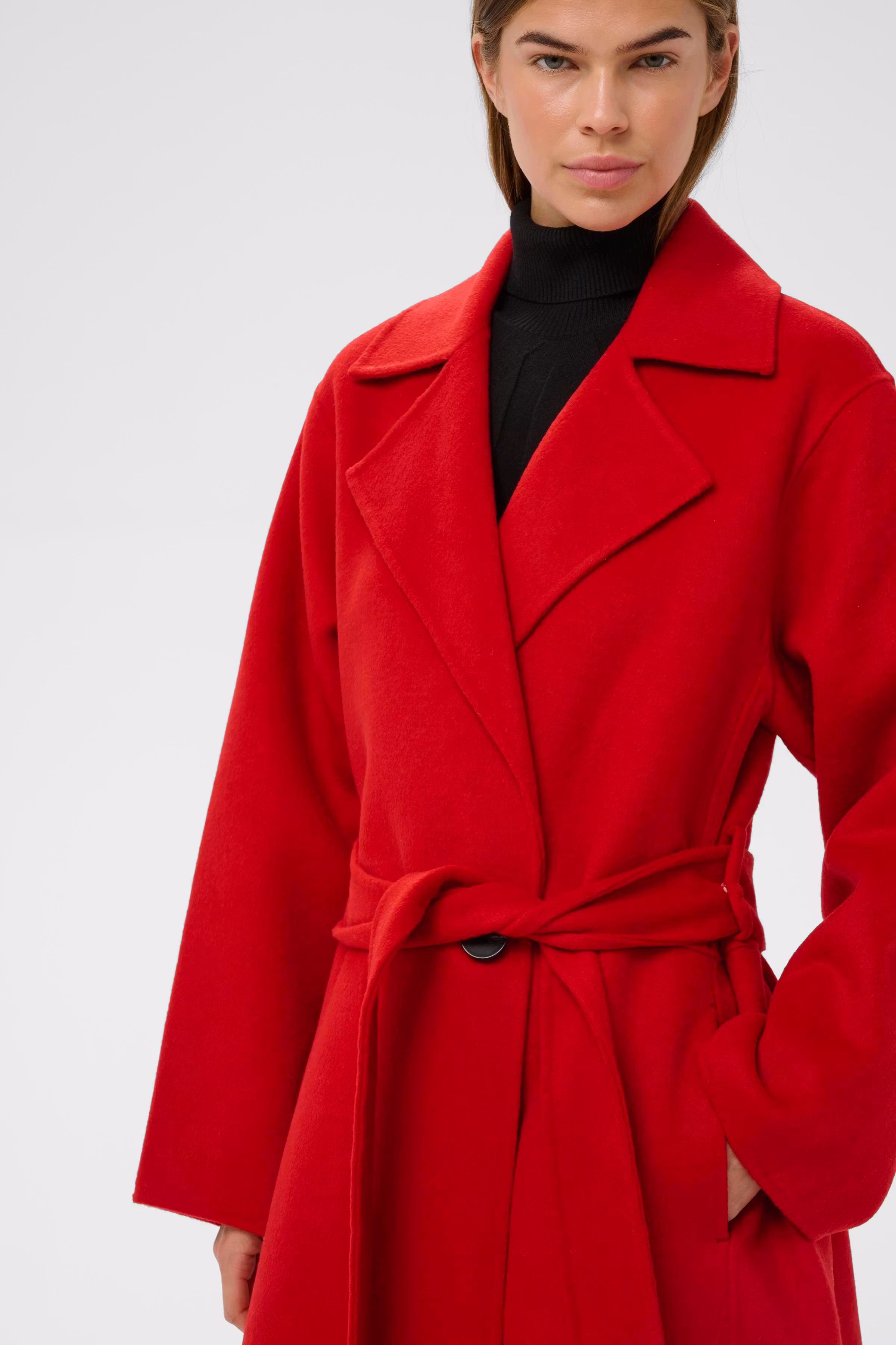 YillaIW Mantel LOOKBOOK DETAIL 30110608-181553