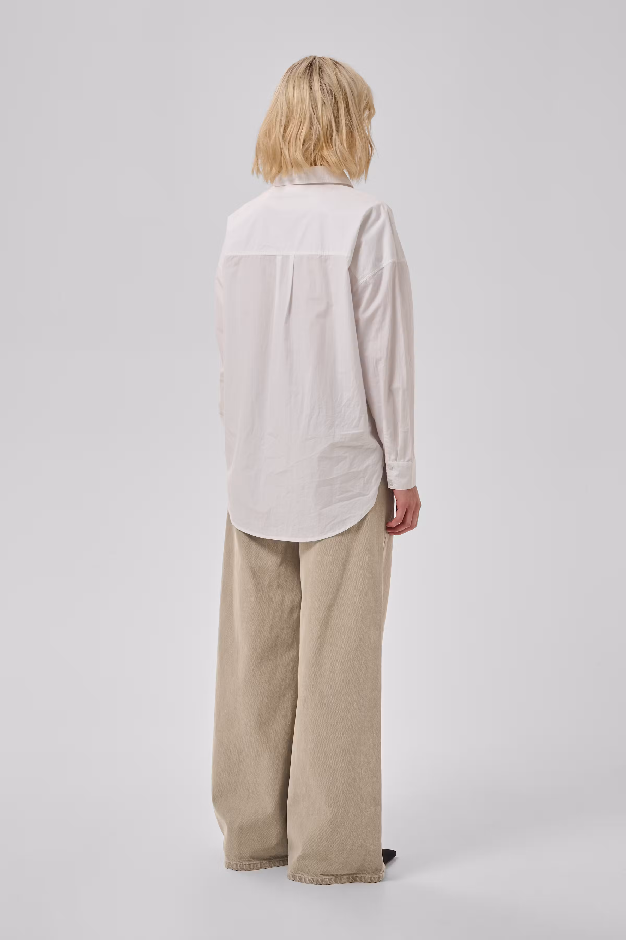 MWKaro Jeans LOOKBOOK BACK 10705846-105457