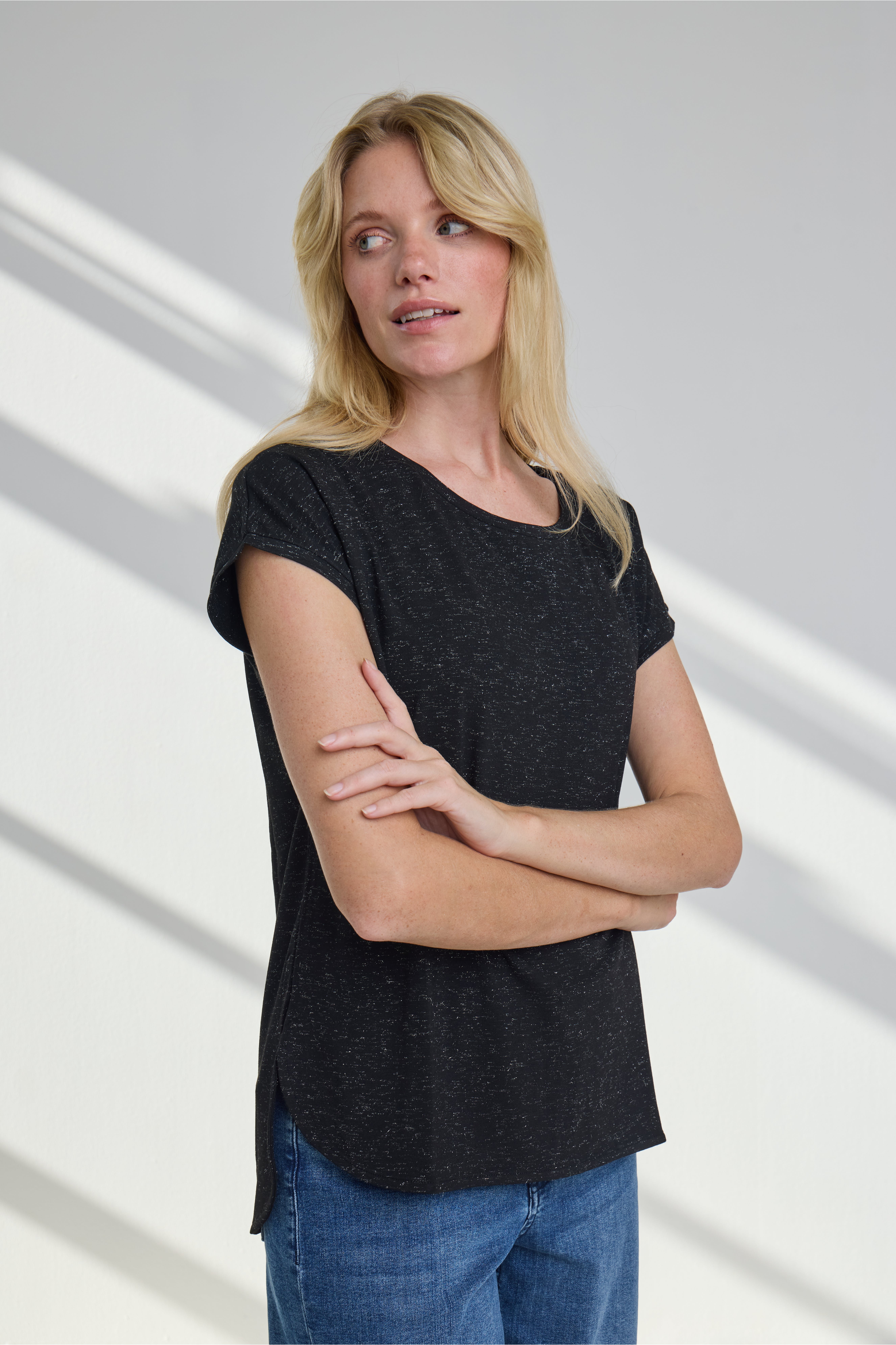 IHREBEL T-shirt LOCATION NONE 20109945-194008