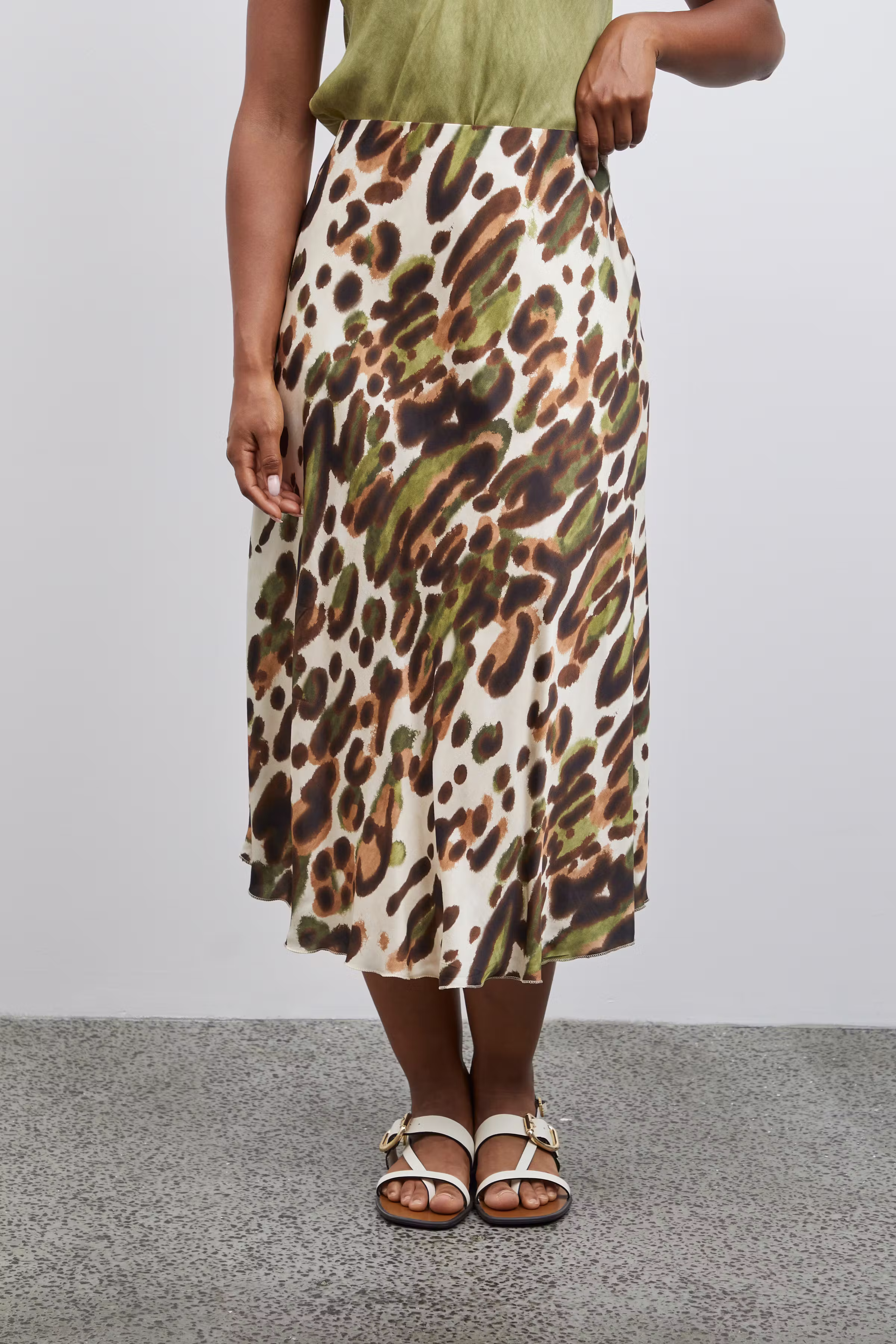 SBMEFISTO Skjørt LOOKBOOK BACK 22100280-170636