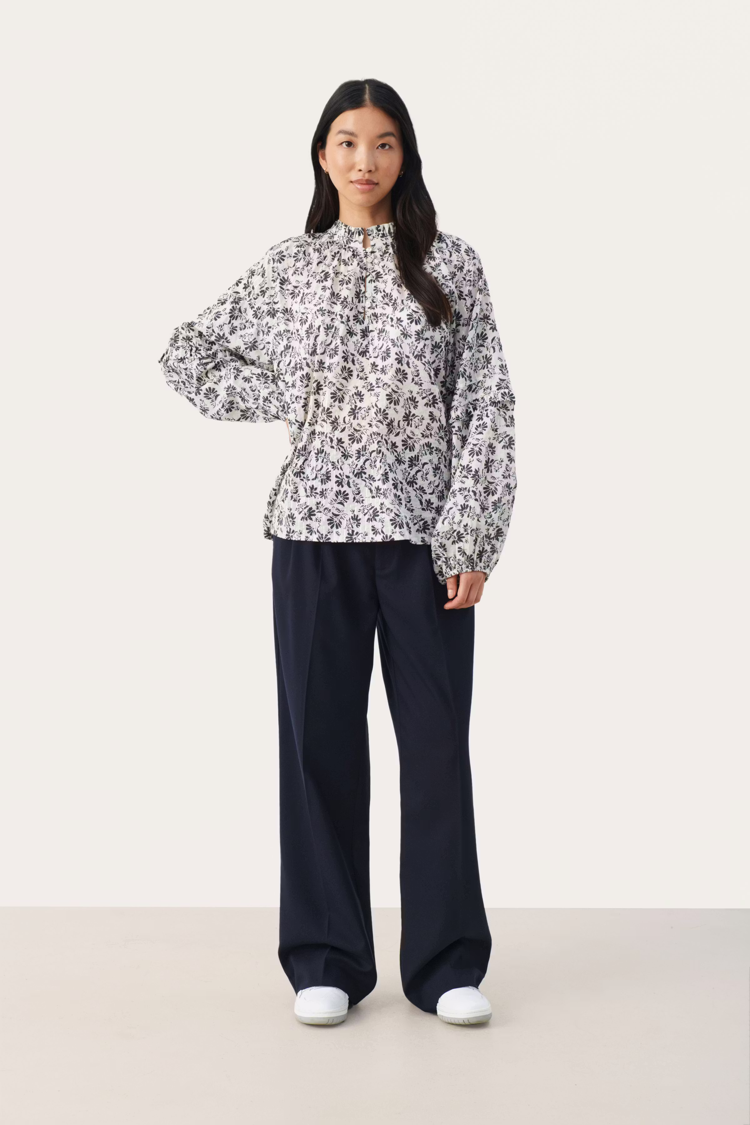 FlorraPW Blouse with ruffles LOOKBOOK FRONT 30308282-302623