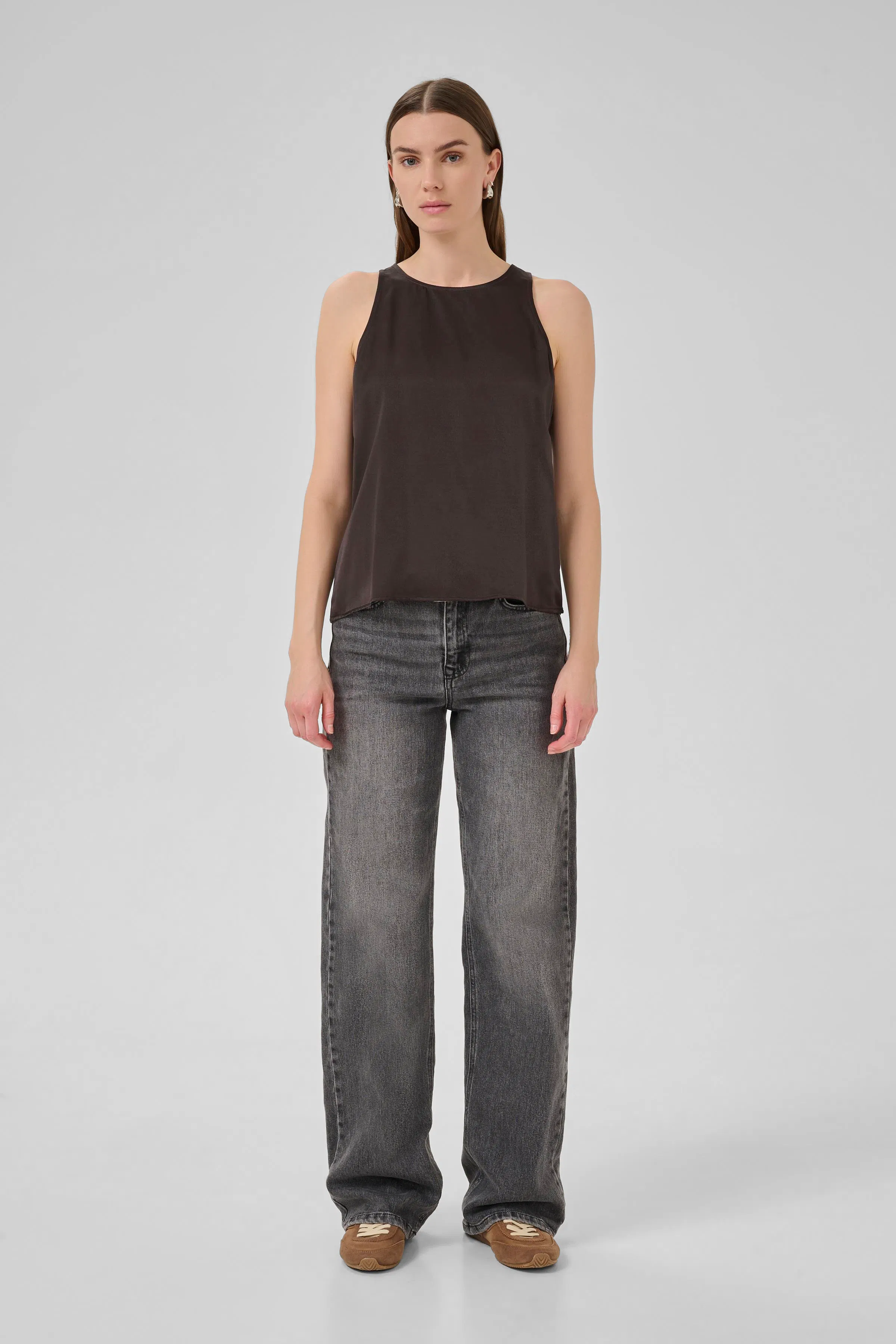 EstelleMW Top LOOKBOOK FRONT 10705226-191103