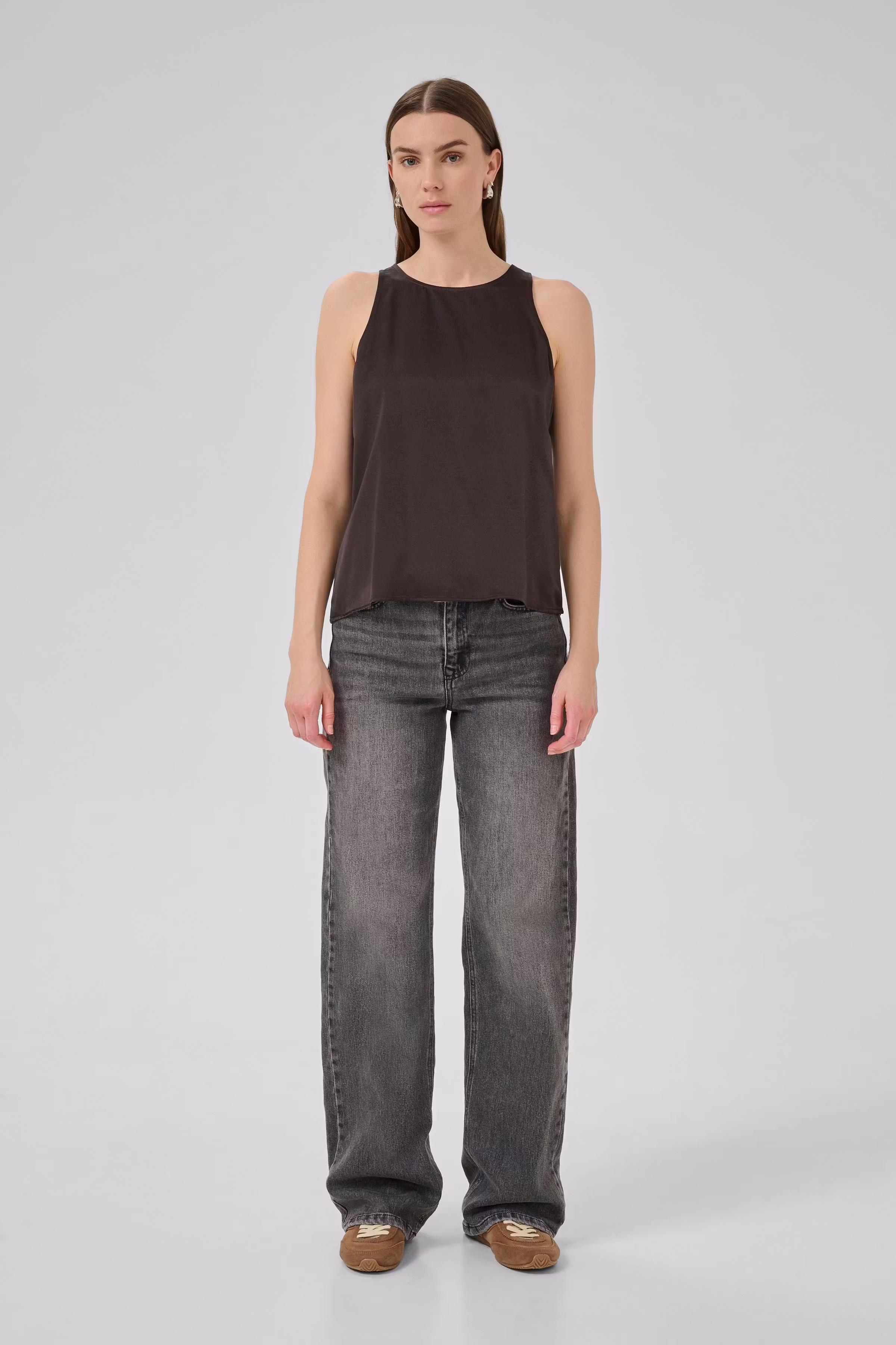 EstelleMW Top LOOKBOOK FRONT 10705226-191103