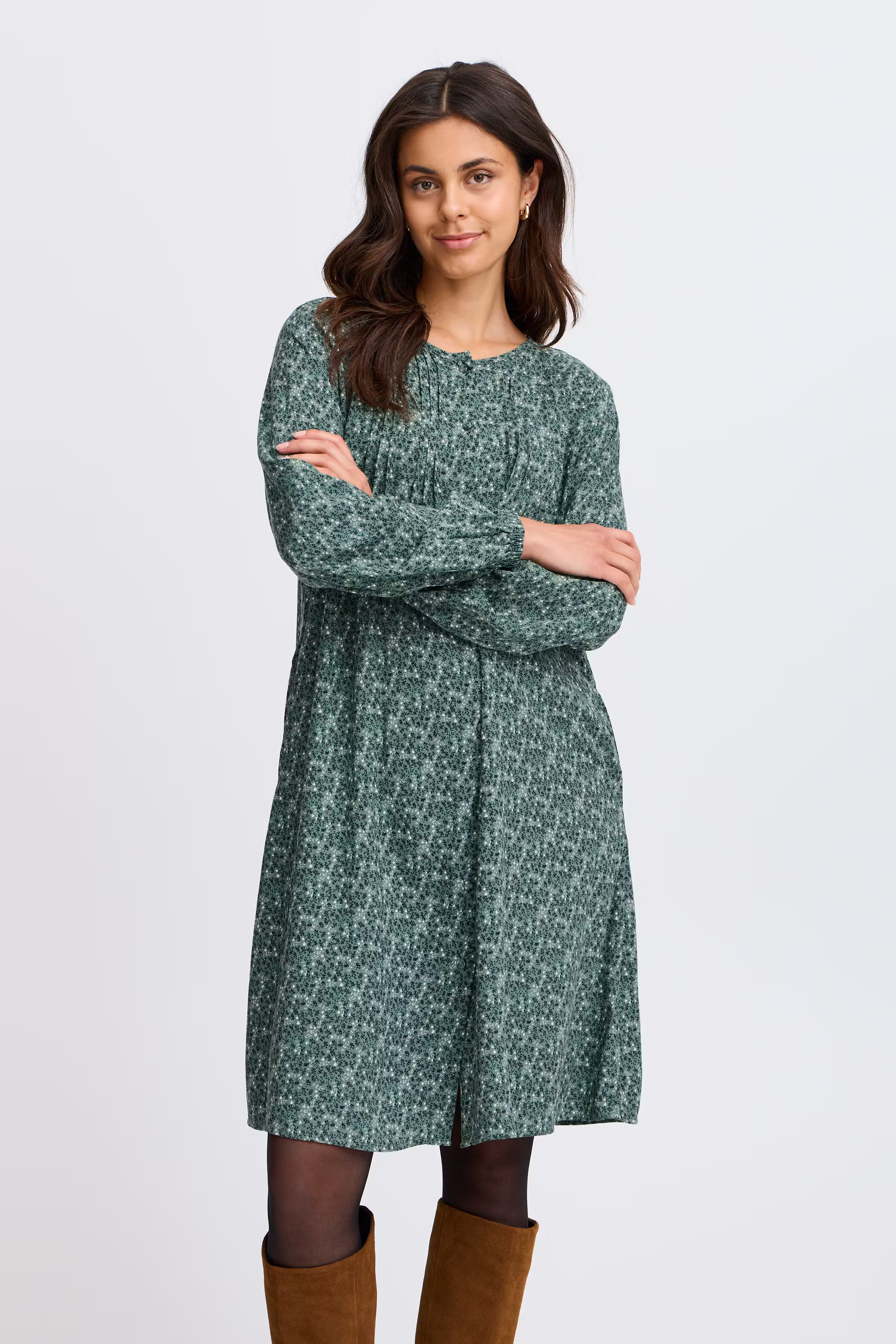 FRKIKI Kjole LOOKBOOK FRONT 20614525-203731