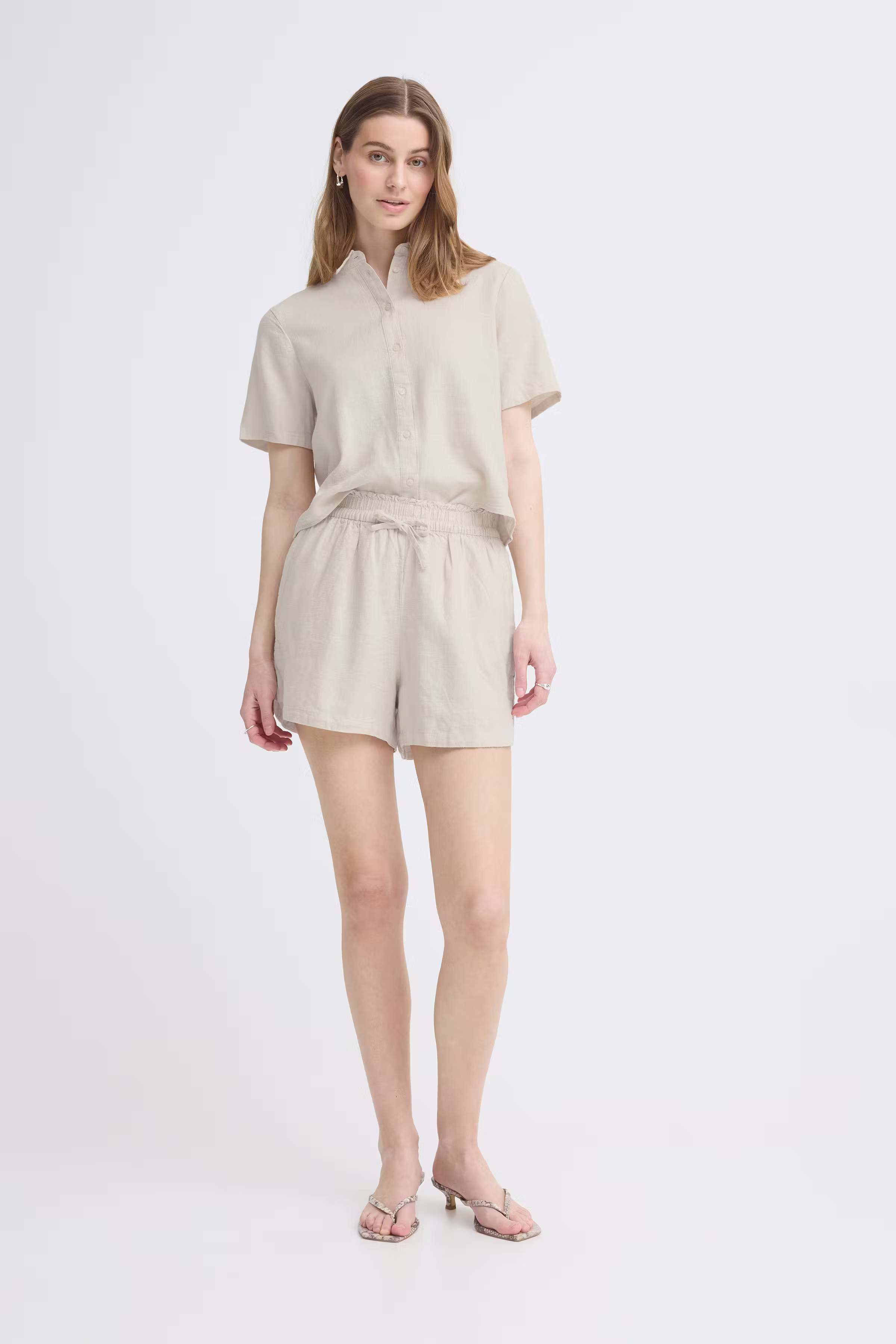 IHLINNO Shorts LOOKBOOK FRONT 20125600-204424