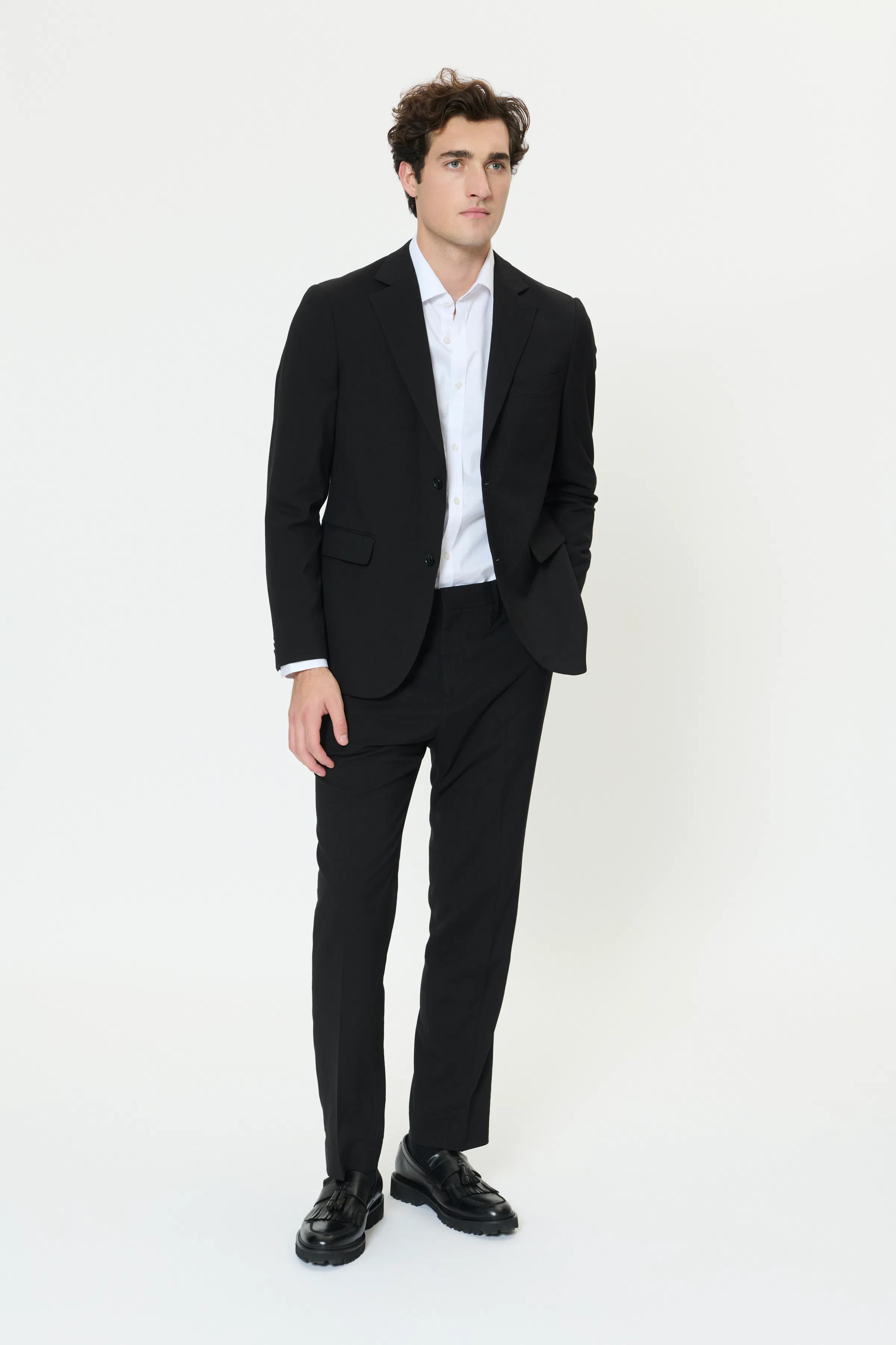 MAcharles Blazer LOOKBOOK FRONT 30208978-300275