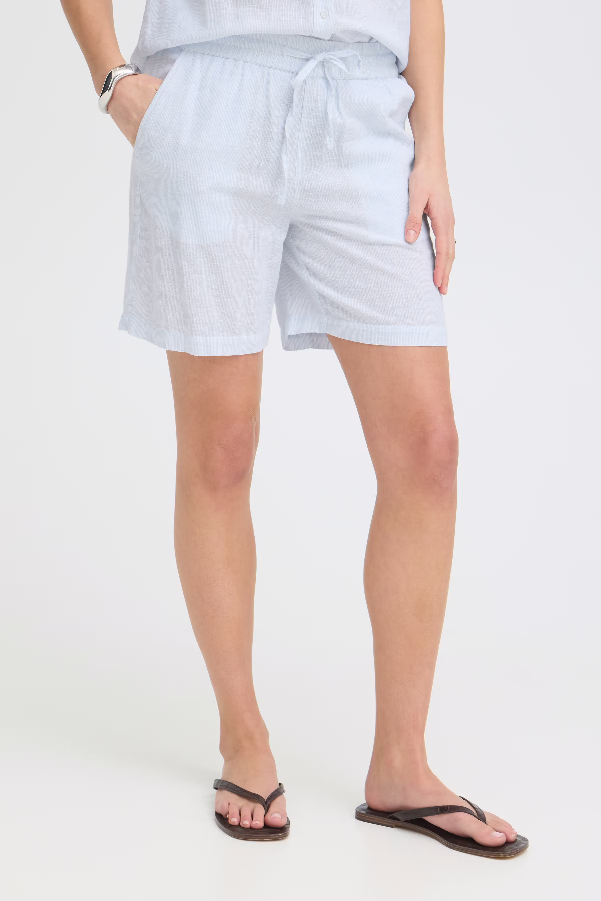 BYIZOLA Shorts LOOKBOOK FRONT 20818979-900008325