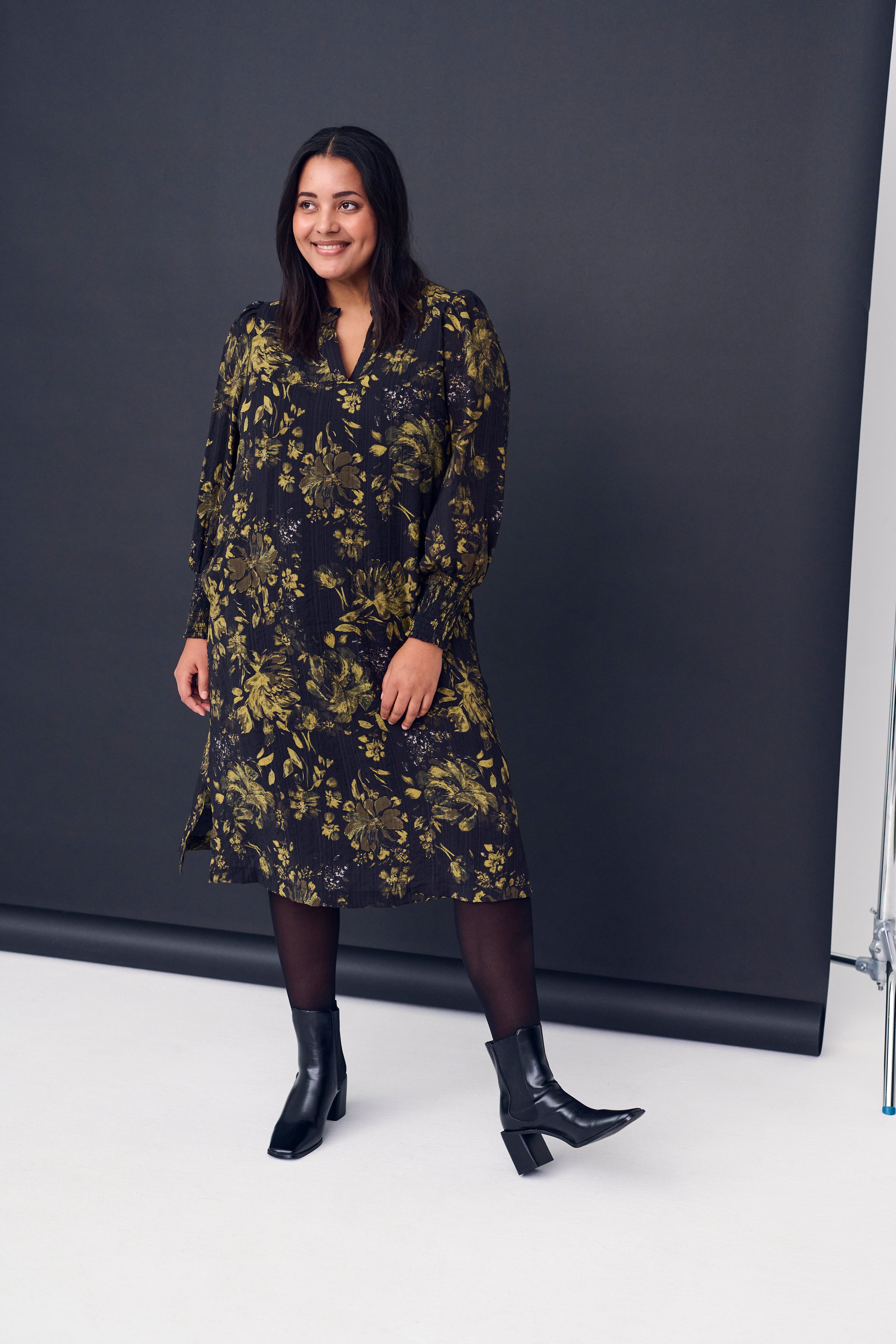 KCkajana Dress LOCATION NONE 10581874-104999