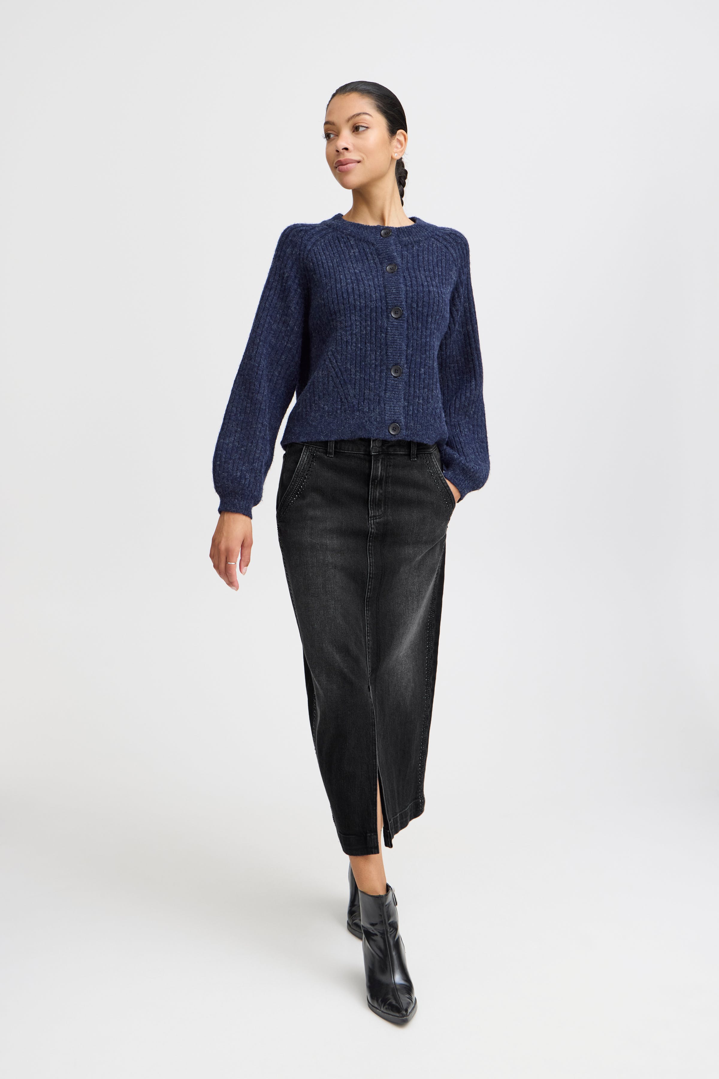 BYLARA Skirt LOOKBOOK FRONT 20815548-200465