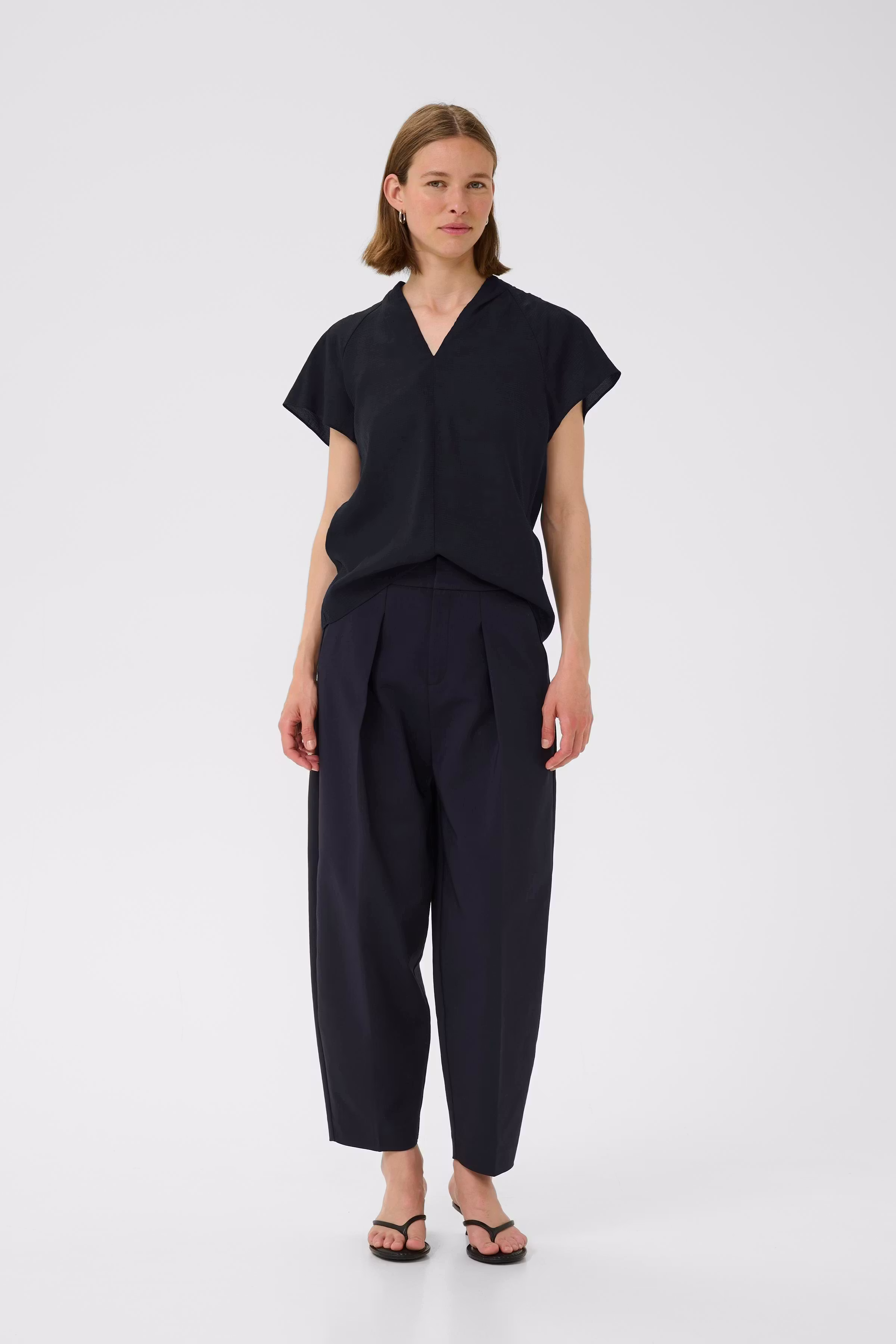 AdeliaIW Top LOOKBOOK FRONT 30110911-300005