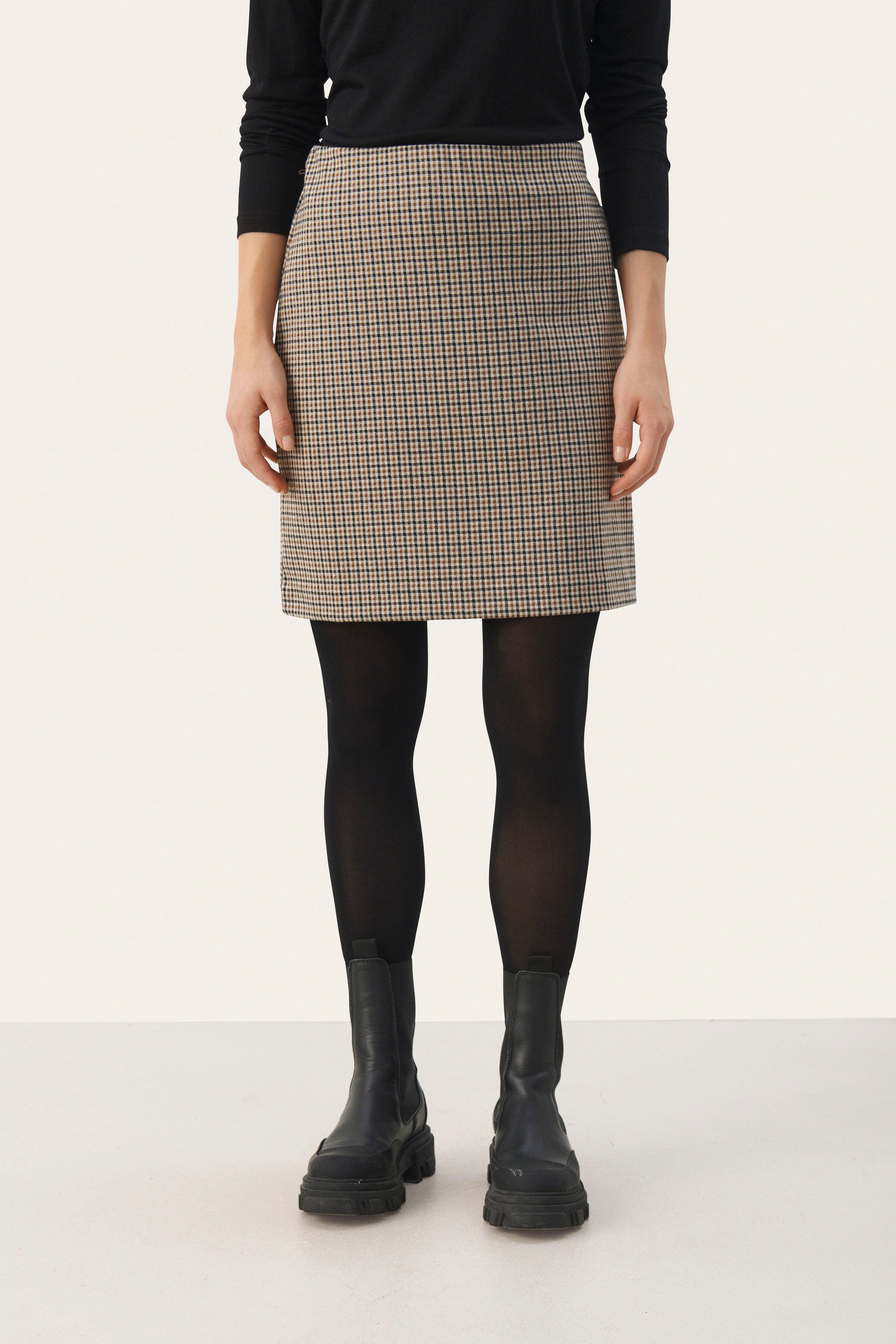 CorinnePW Rock LOOKBOOK FRONT 30308005-300958