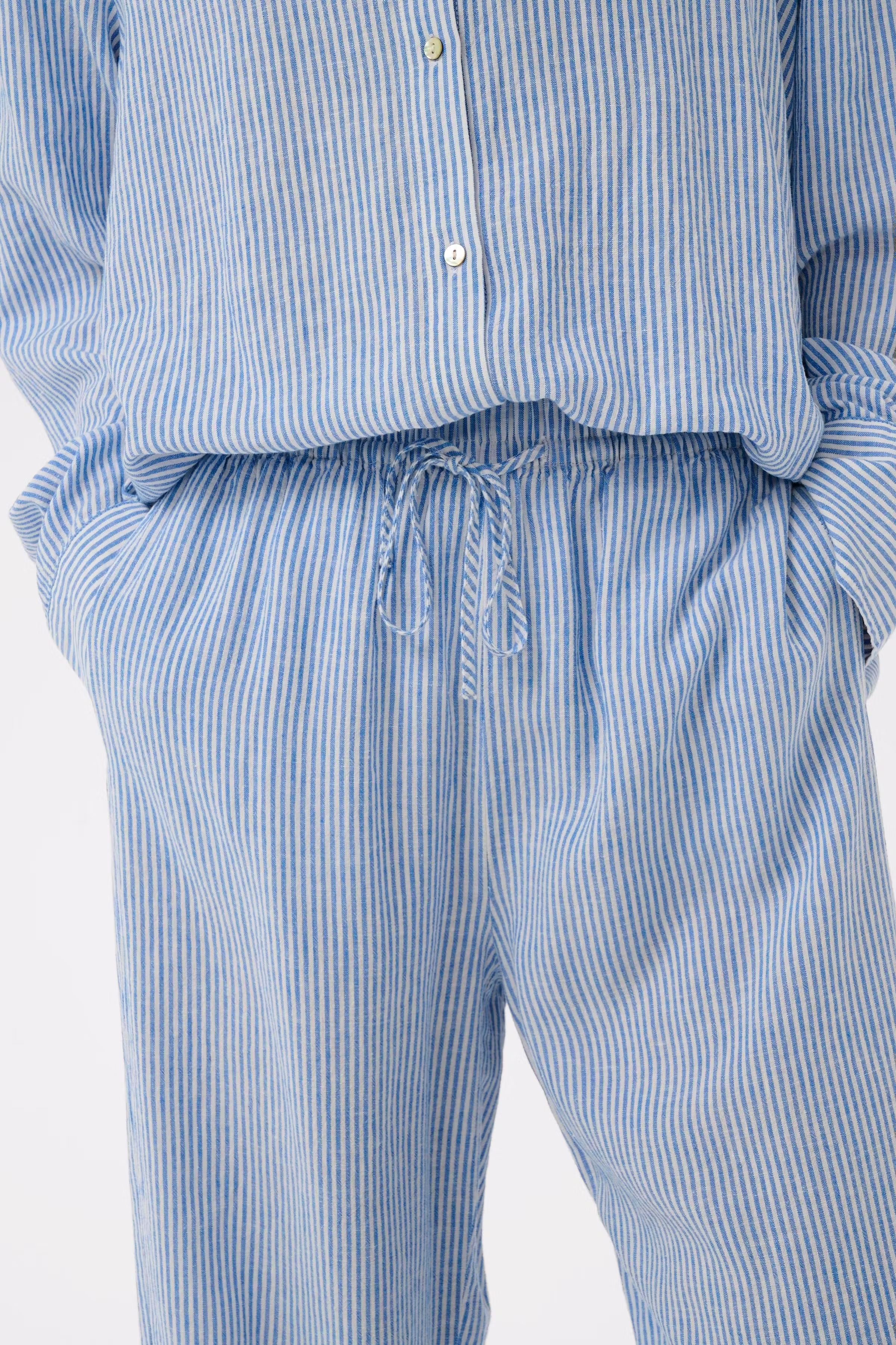 SLAria Trousers LOOKBOOK DETAIL 30409026-304702