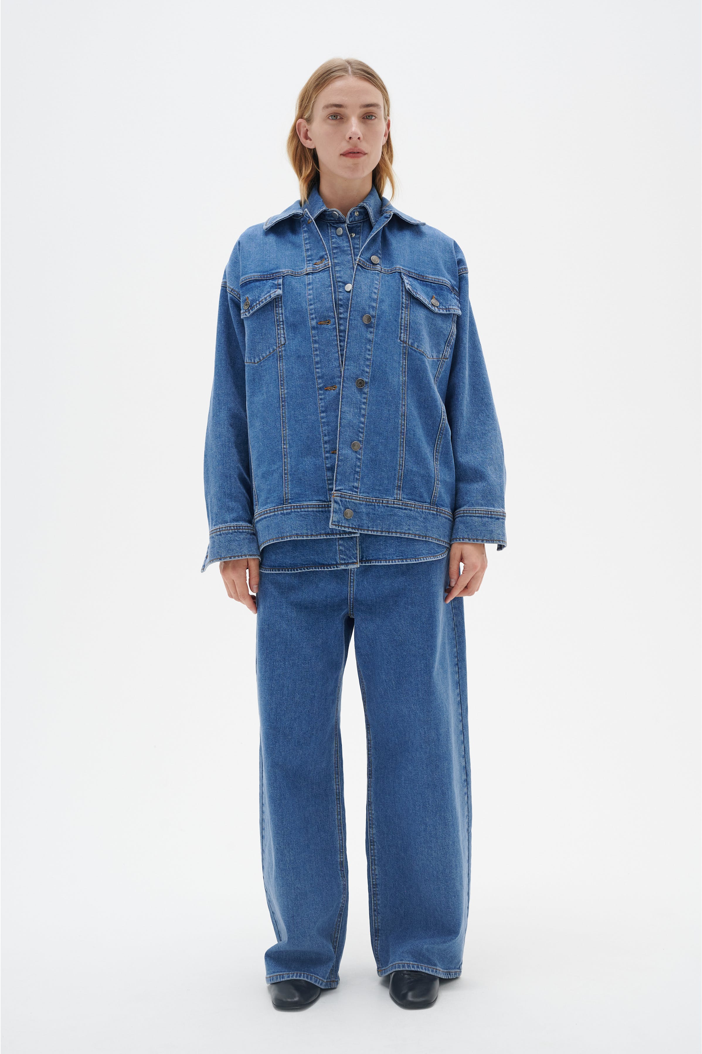 ToniaIW Causal denim jas LOOKBOOK FRONT 30109061-301251