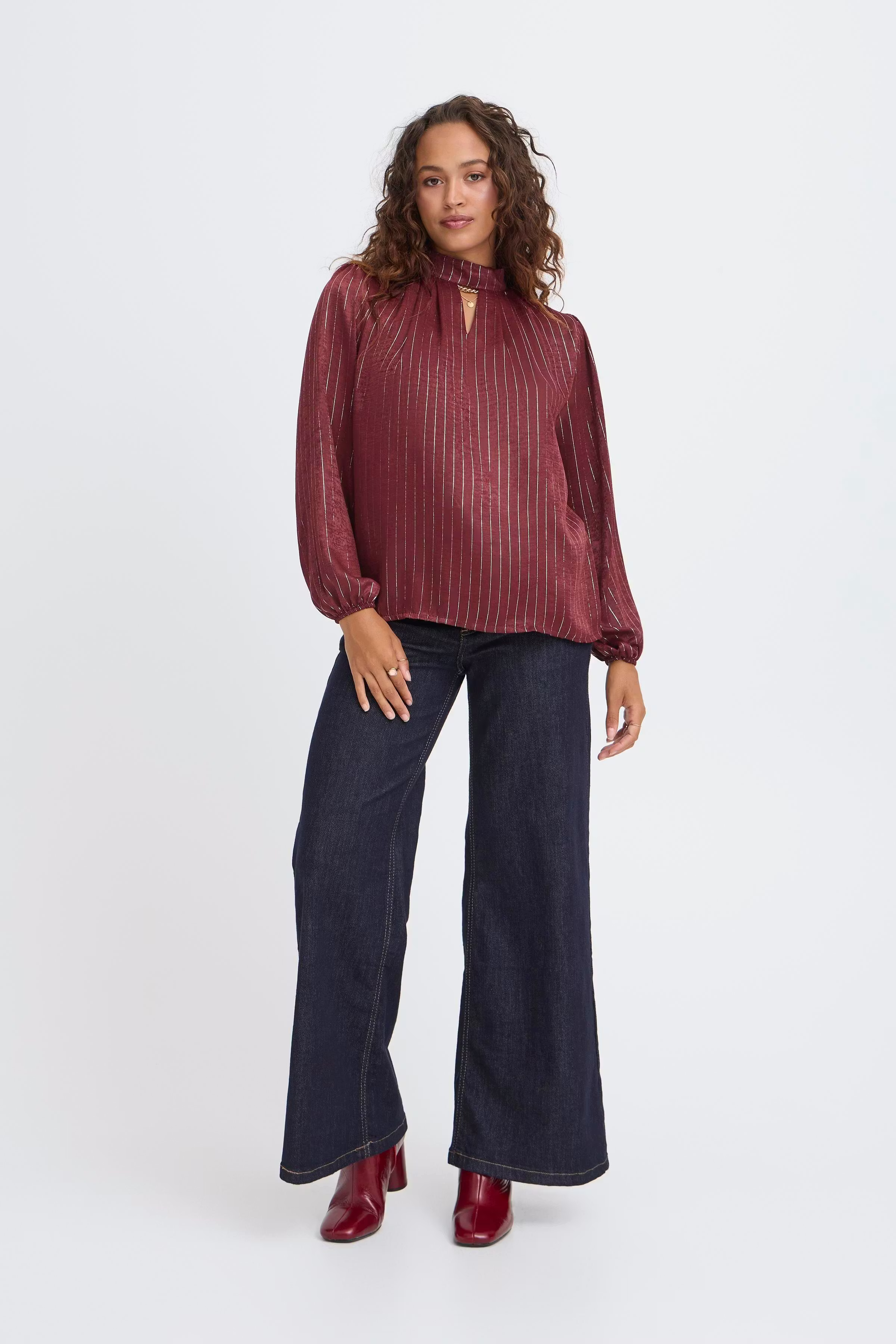 SBDAISY Bluse LOOKBOOK FRONT 22101116-191724