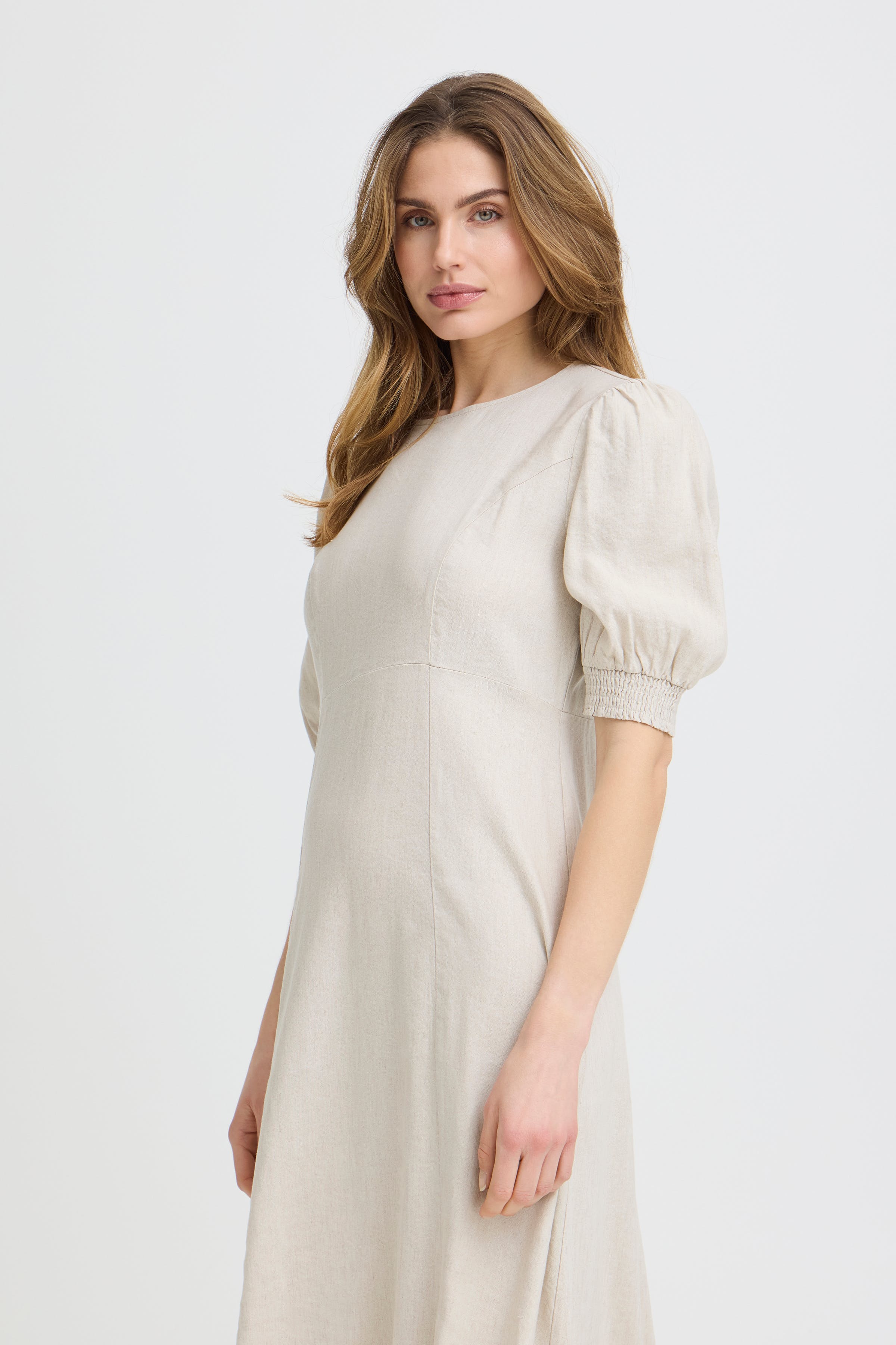 PZLUCA Kjole LOOKBOOK FRONT 50210429-1309071