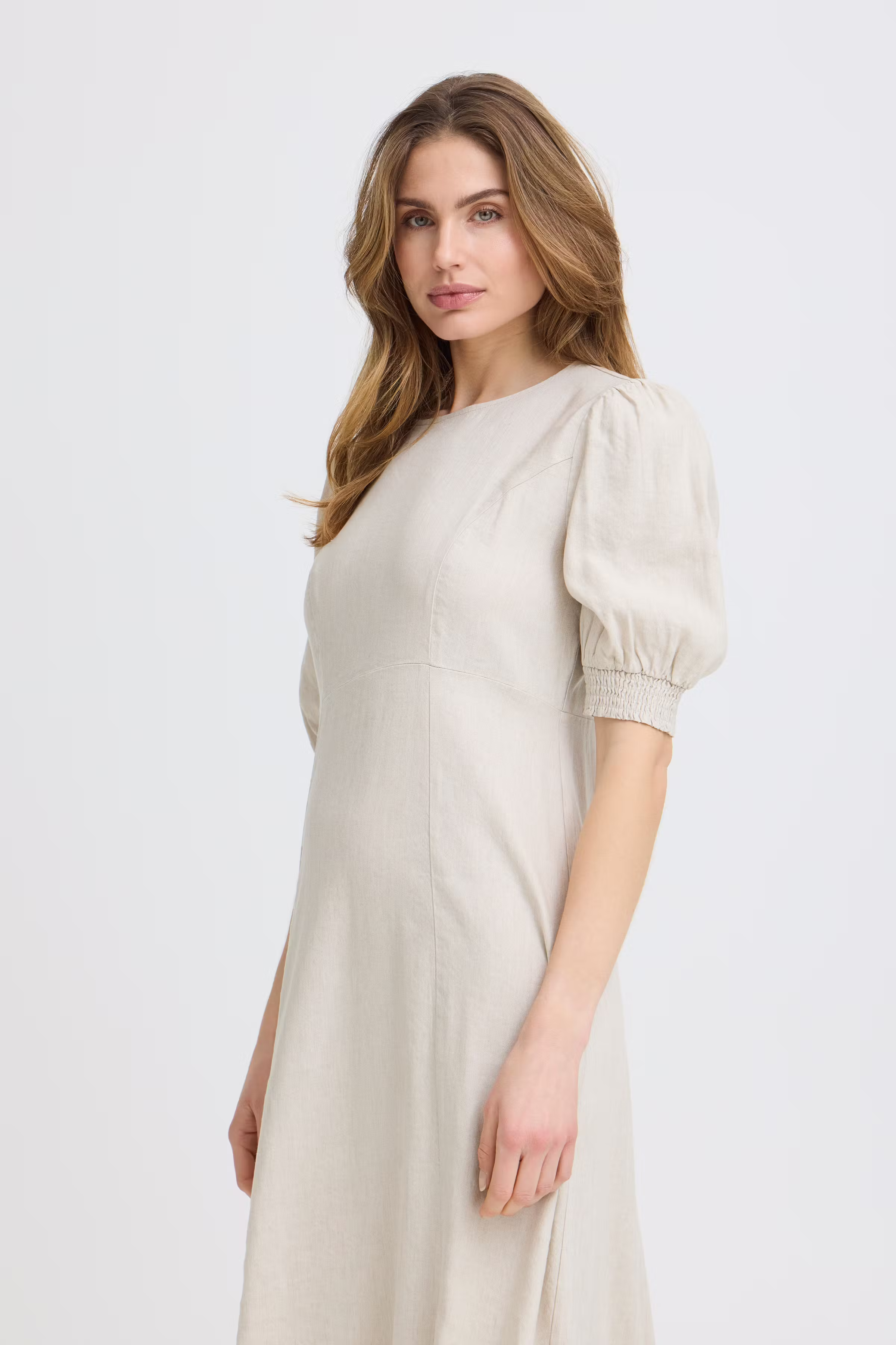 PZLUCA Kjole LOOKBOOK FRONT 50210429-1309071