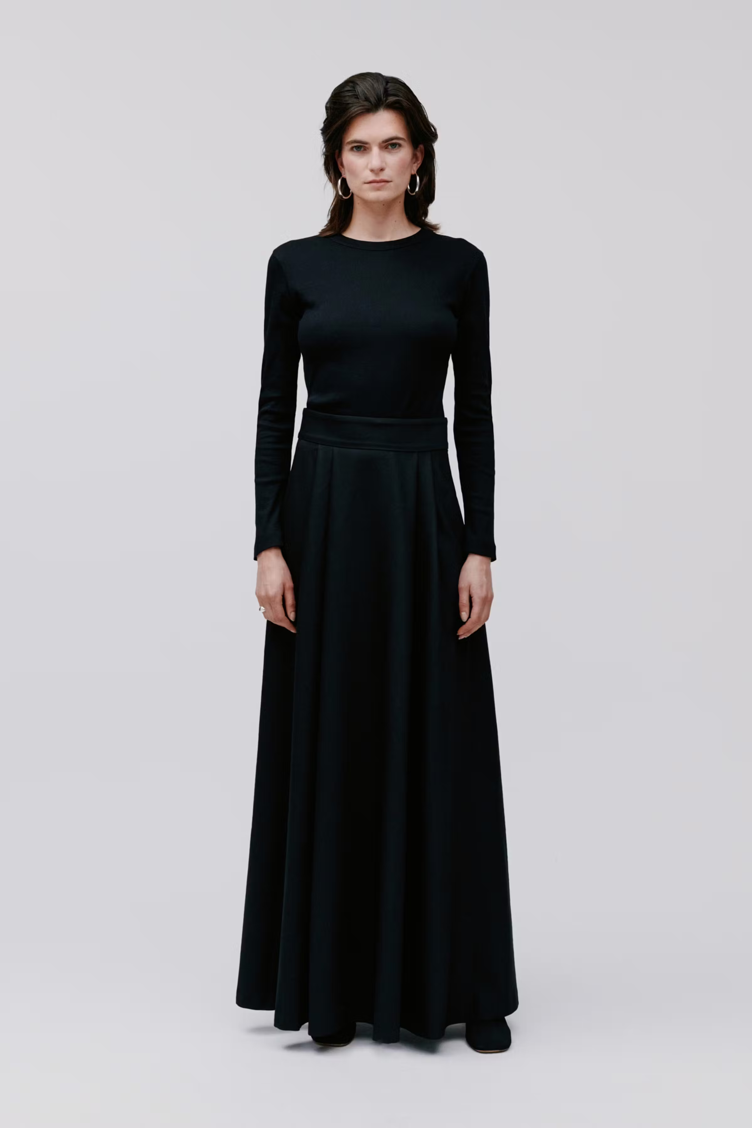 IO Skirt LOOKBOOK FRONT 30600648-BK999