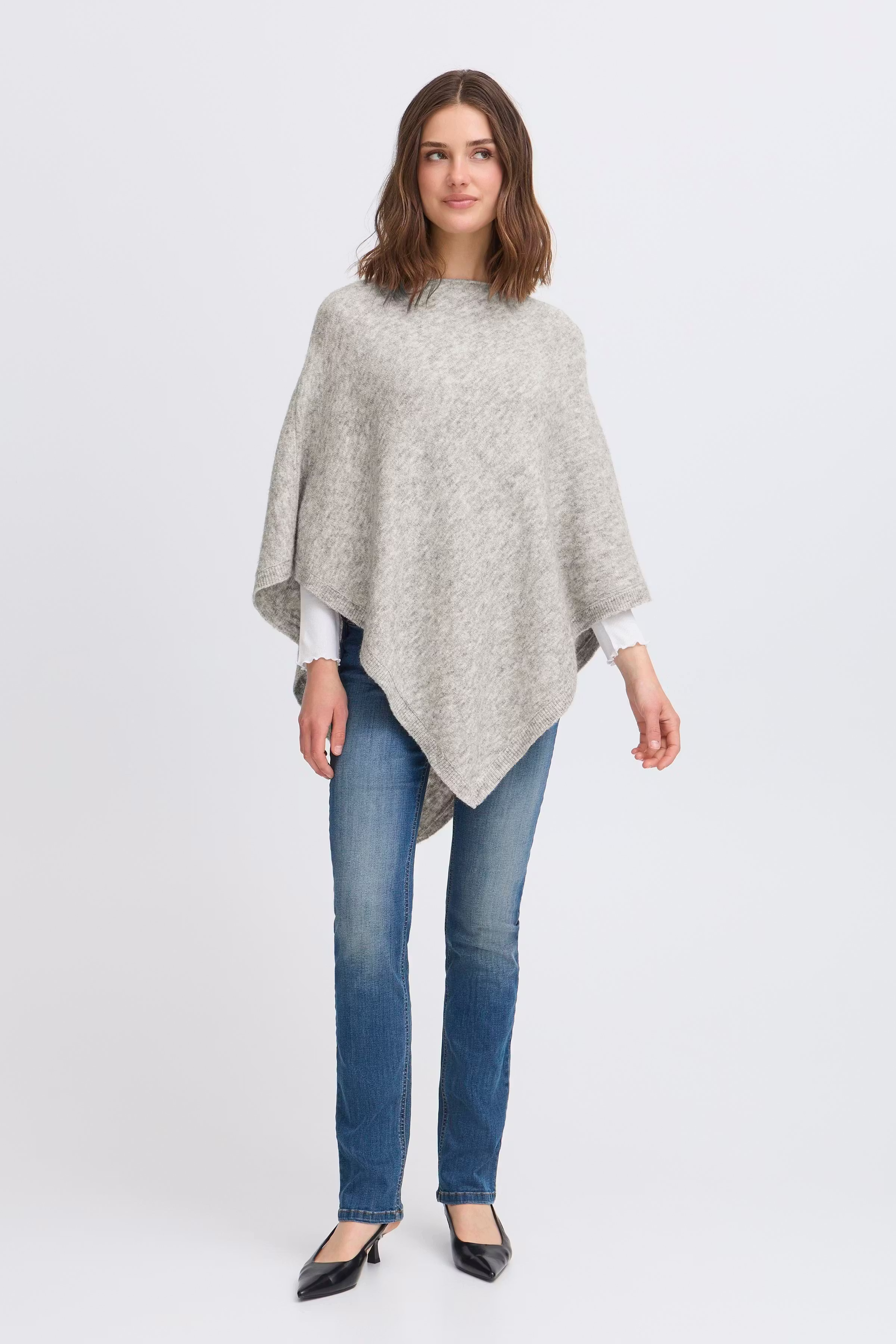 FRSANNY Poncho LOOKBOOK FRONT 20615041-200122