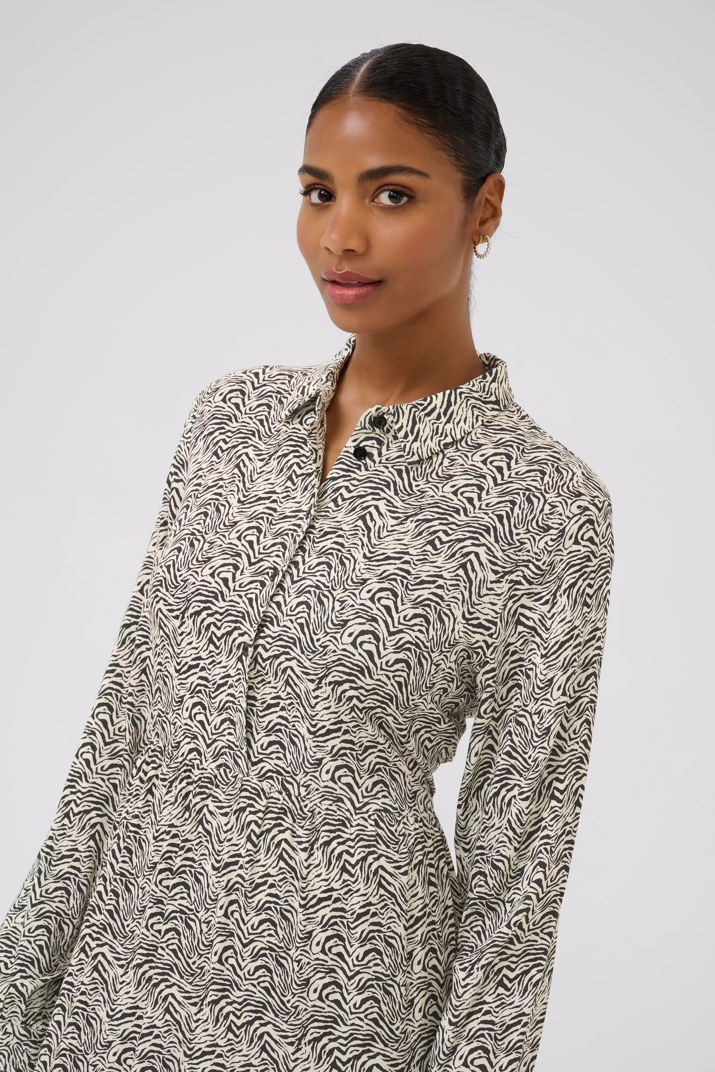 KAmiriam Klänning LOOKBOOK DETAIL 10510552-108215