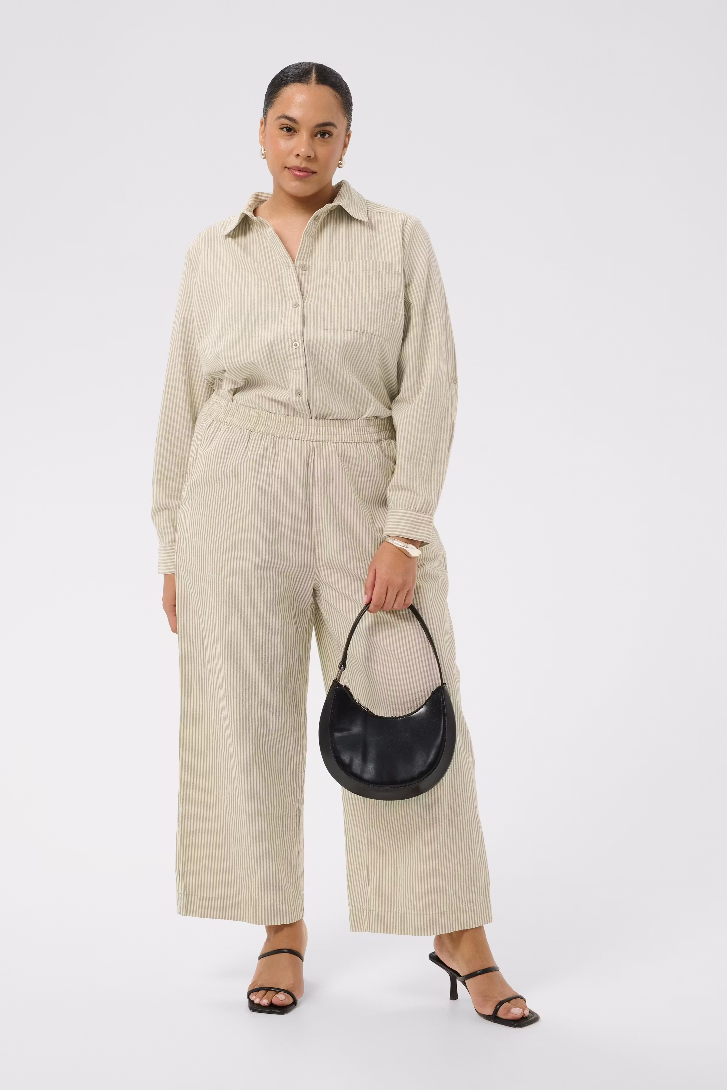 KCnana Hose LOOKBOOK FRONT 10583312-107706