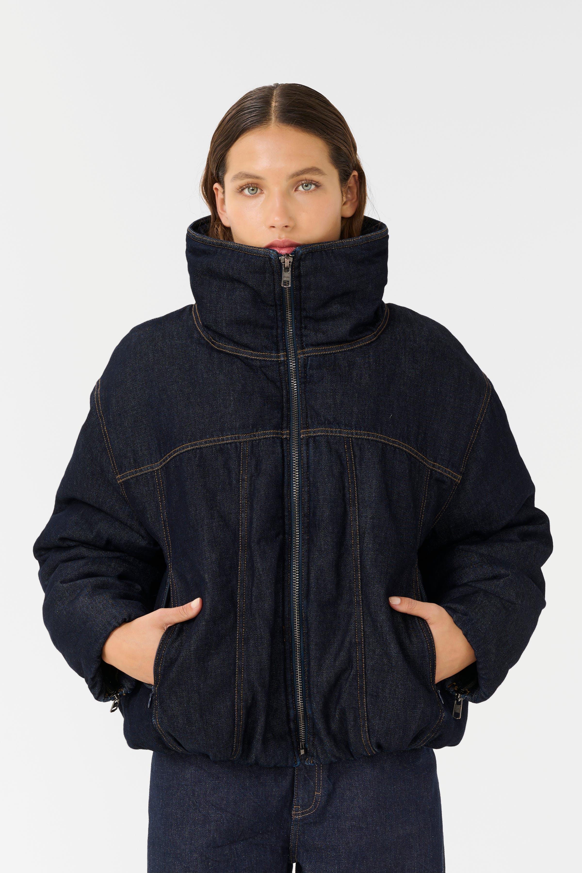 GZrinova Denim pufferjack LOOKBOOK FRONT 10910331-107762