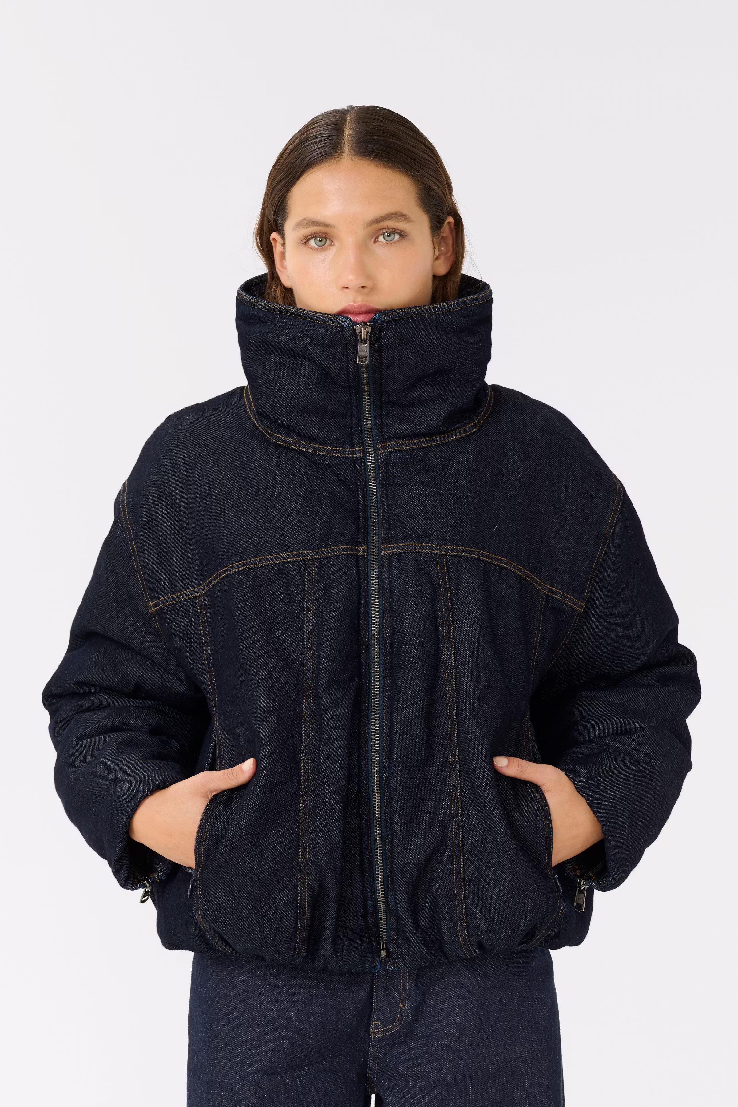 GZrinova Denim pufferjack LOOKBOOK FRONT 10910331-107762