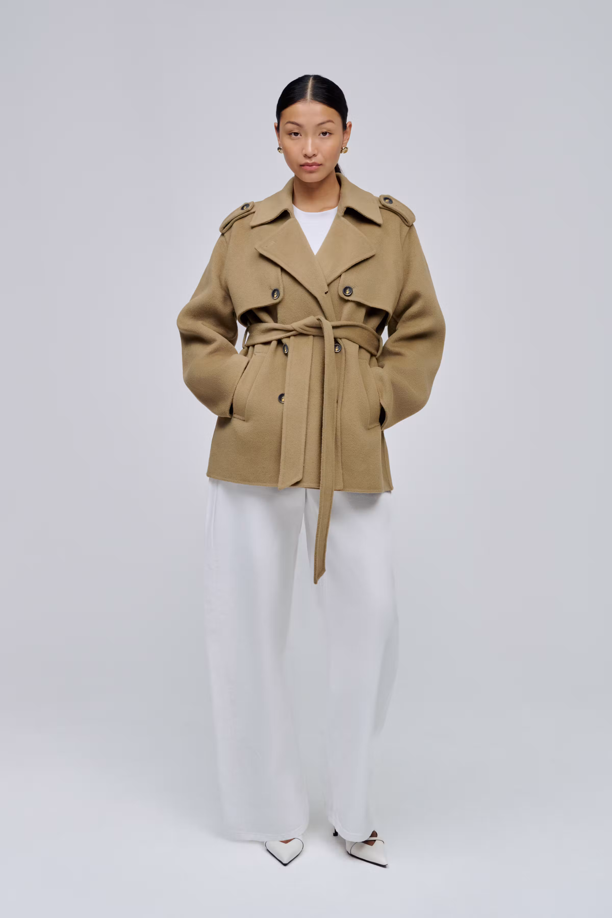 IOJuneMarie Coat LOOKBOOK FRONT 30600103-BE390