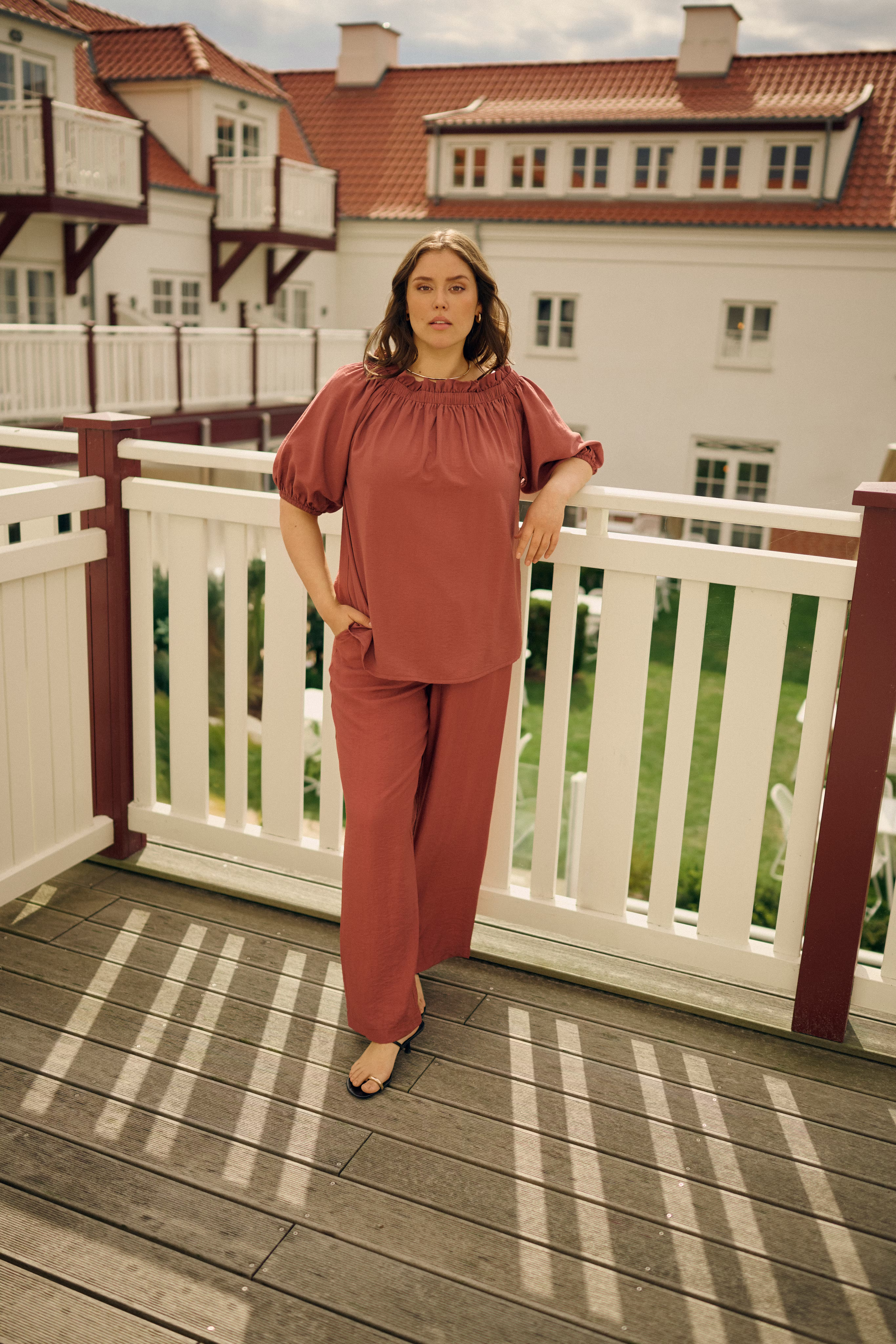 KCemilia Hose LOCATION NONE 10584154-191334