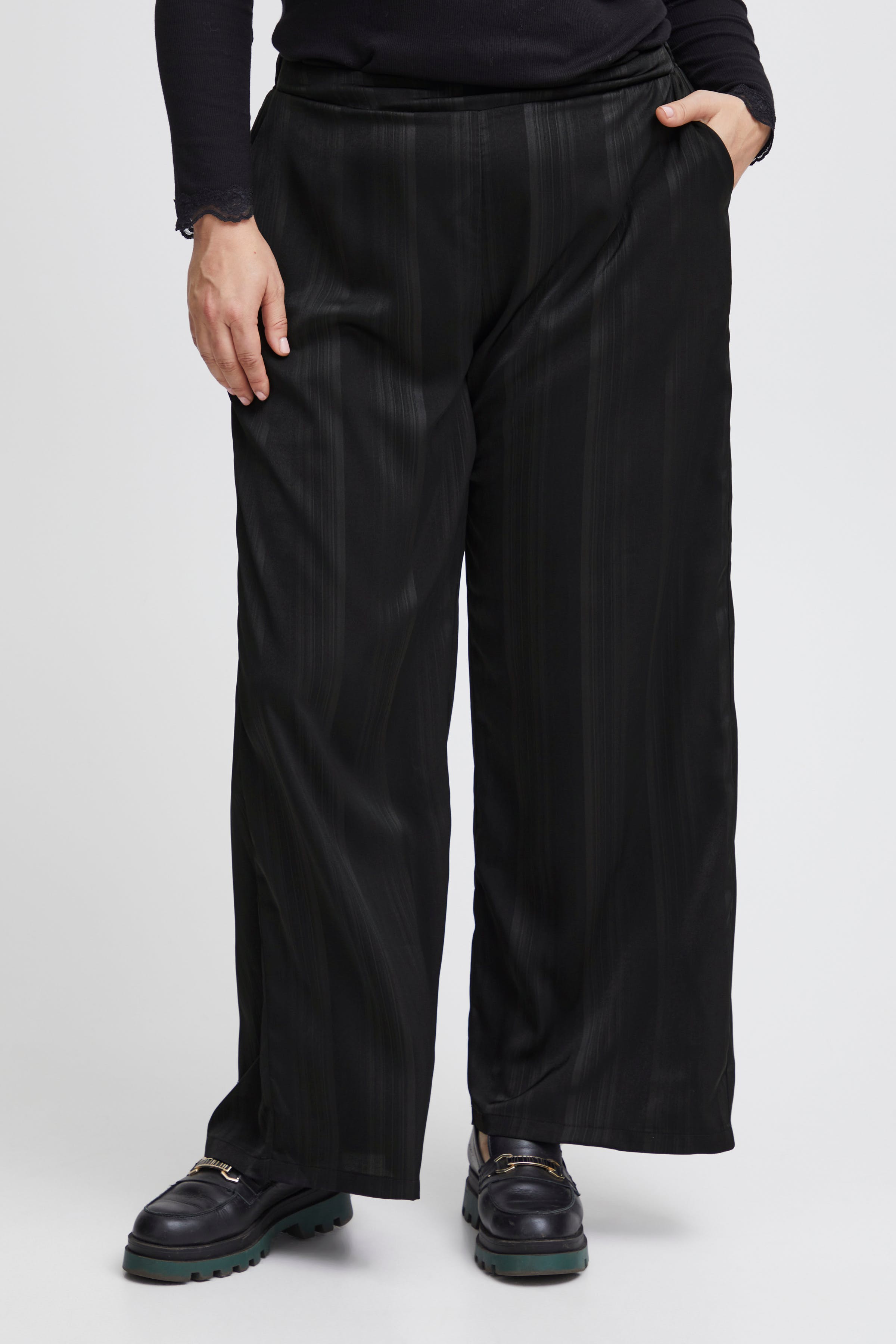 FPYNDA Hose LOOKBOOK FRONT 20613094-200113