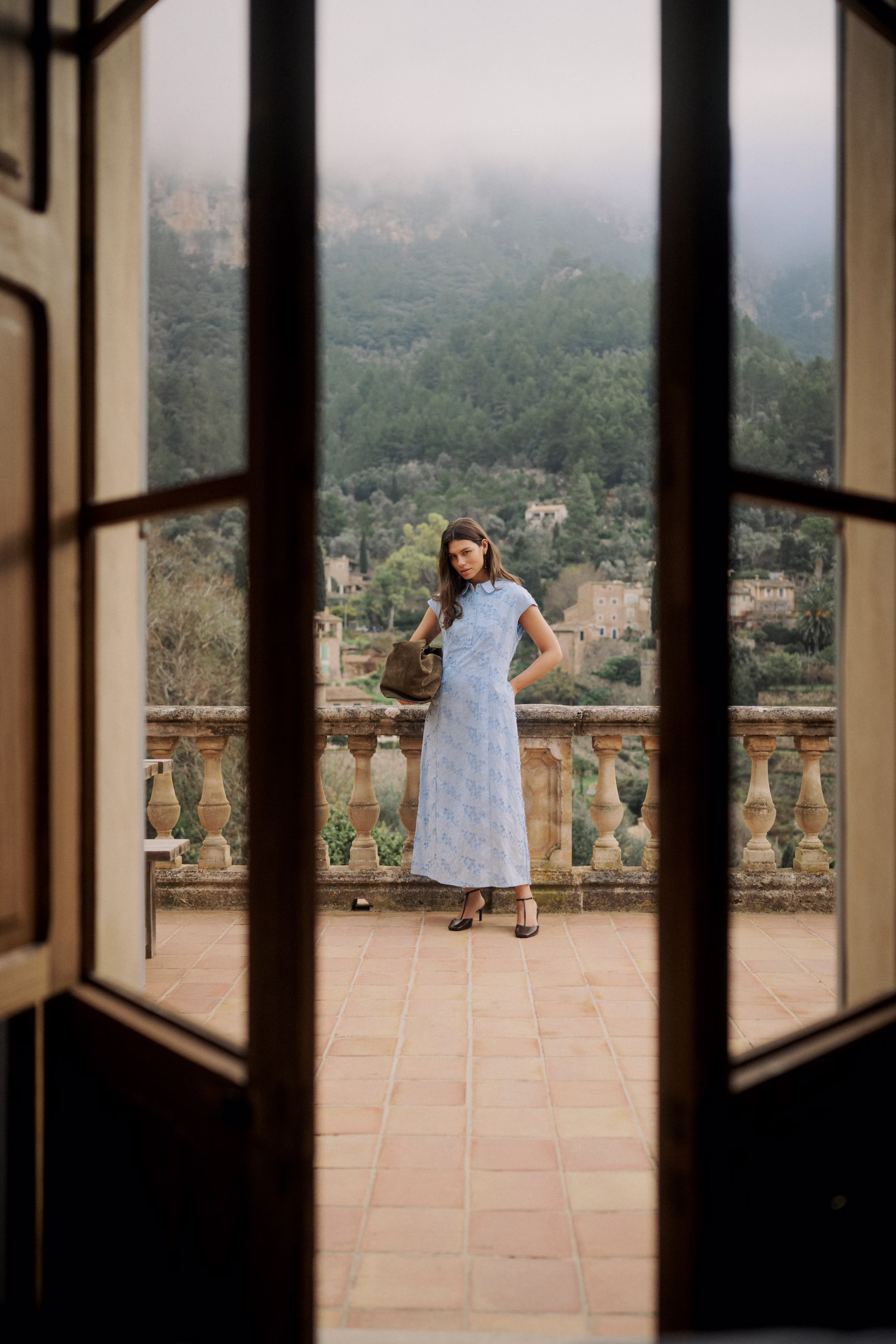 CUmoni Dress LOCATION NONE 50112754-144214