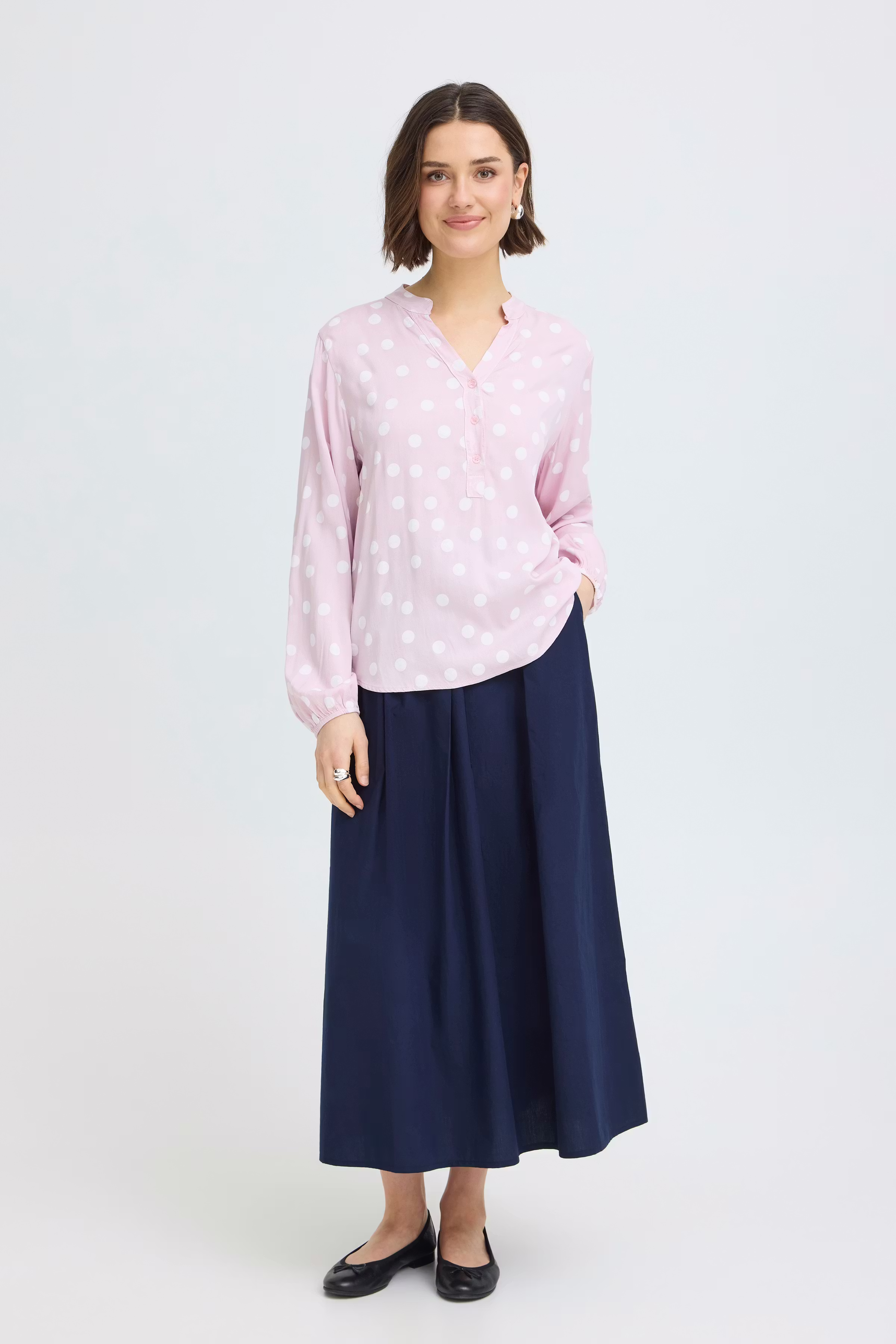 FRCARMEN Bluse LOOKBOOK FRONT 20618796-900015635