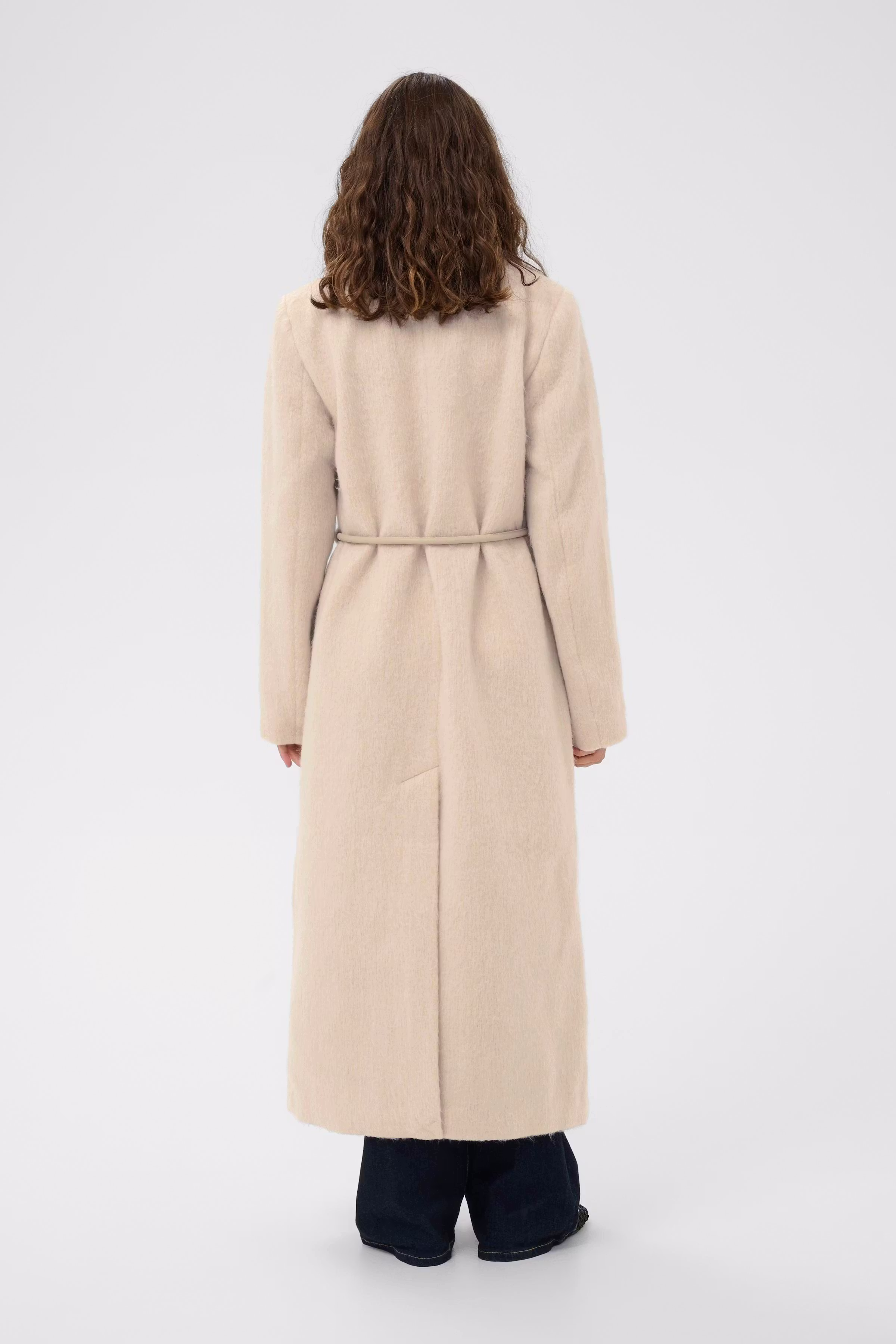 CUbelma Coat LOOKBOOK BACK 50112083-1411071