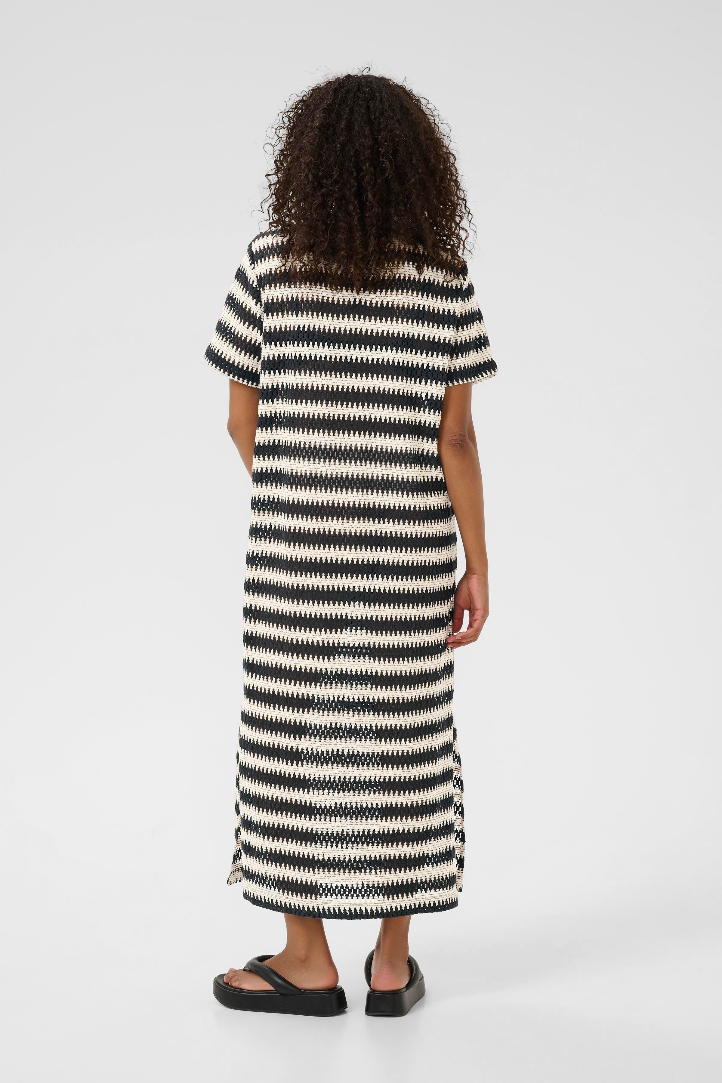 KAmolin Dress LOOKBOOK BACK 10509917-107418