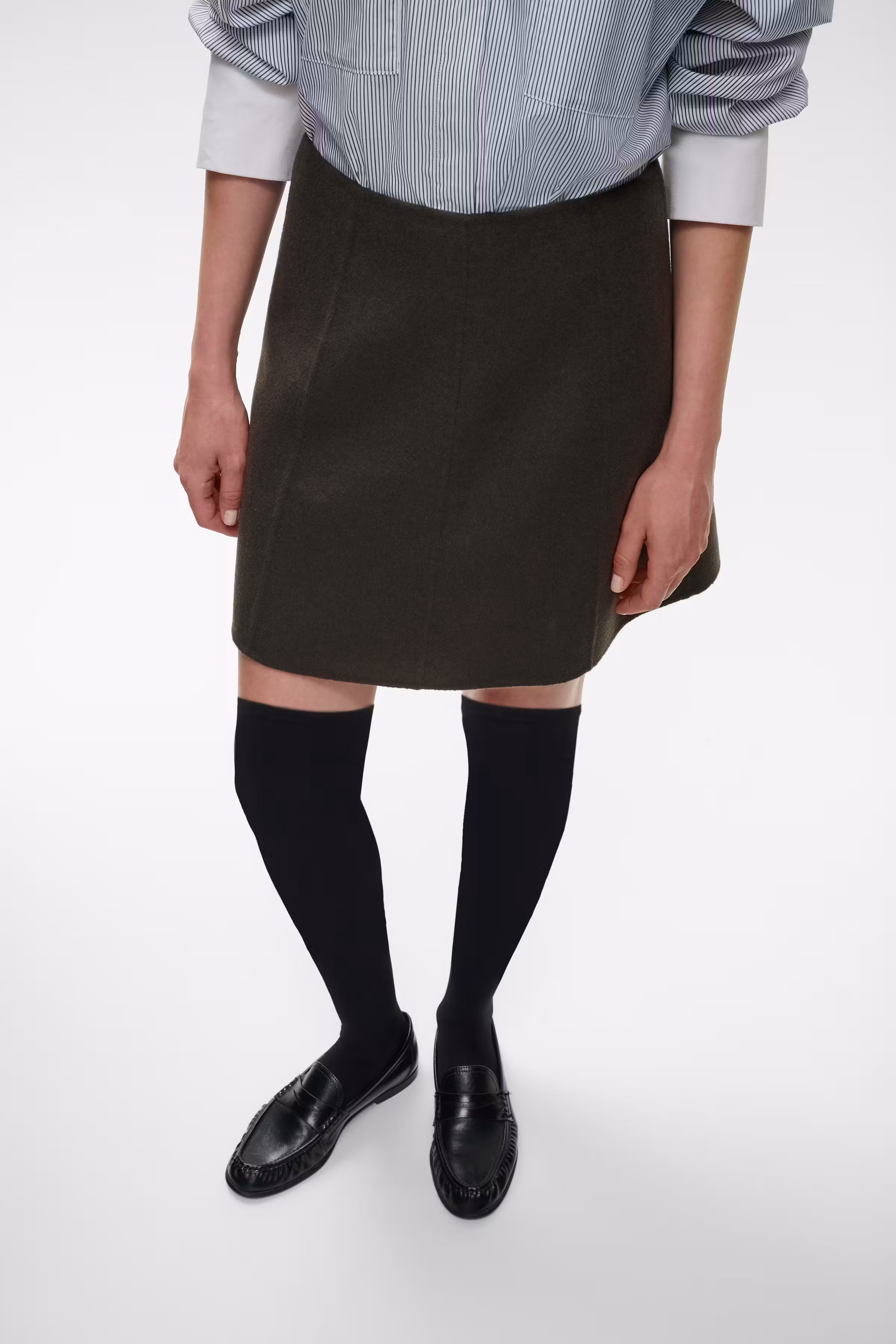 IOSora Skirt LOOKBOOK FRONT 30600105-GY938