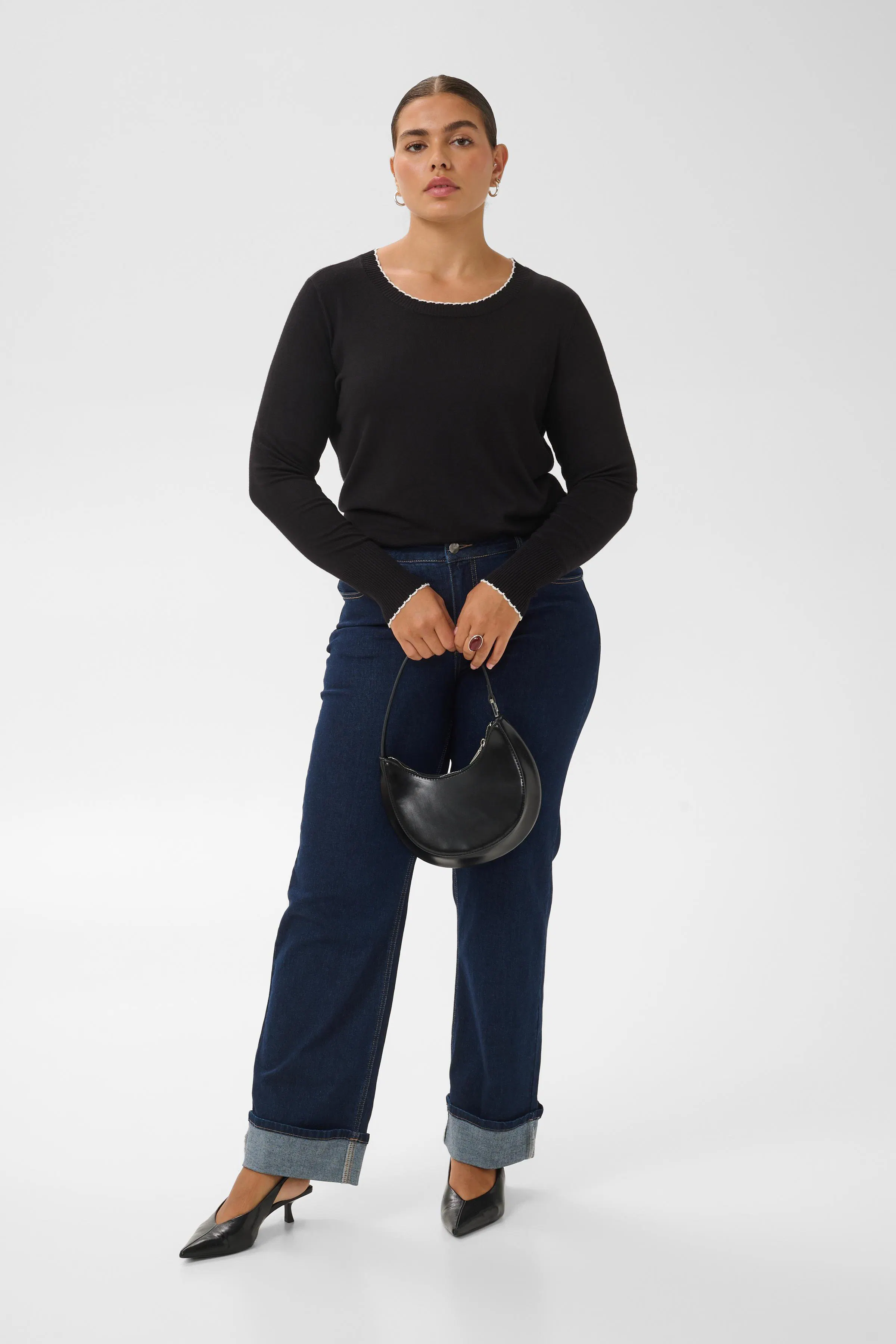 KClizzy Pullover LOOKBOOK FRONT 10584593-100121