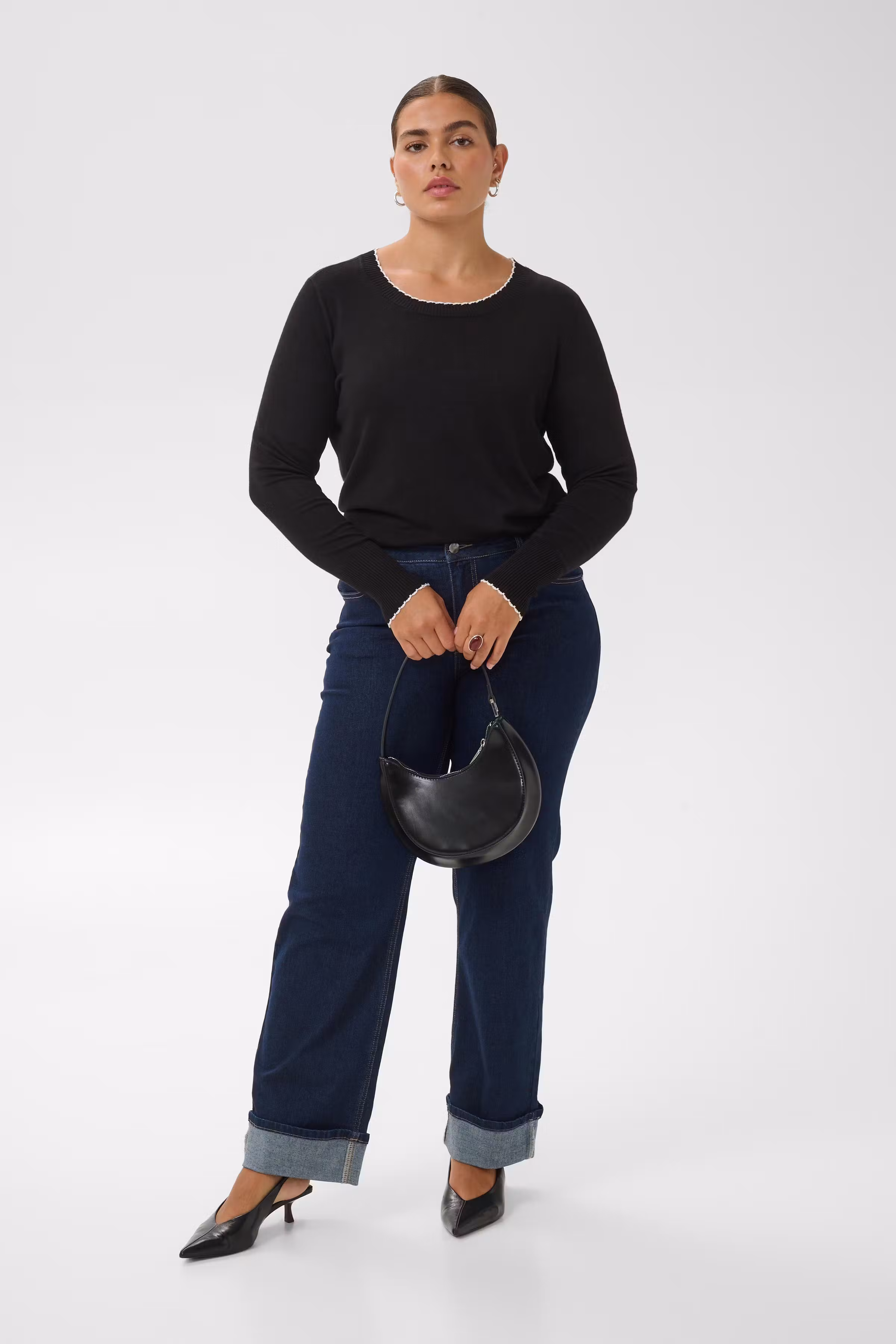 KClizzy Pullover LOOKBOOK FRONT 10584593-100121
