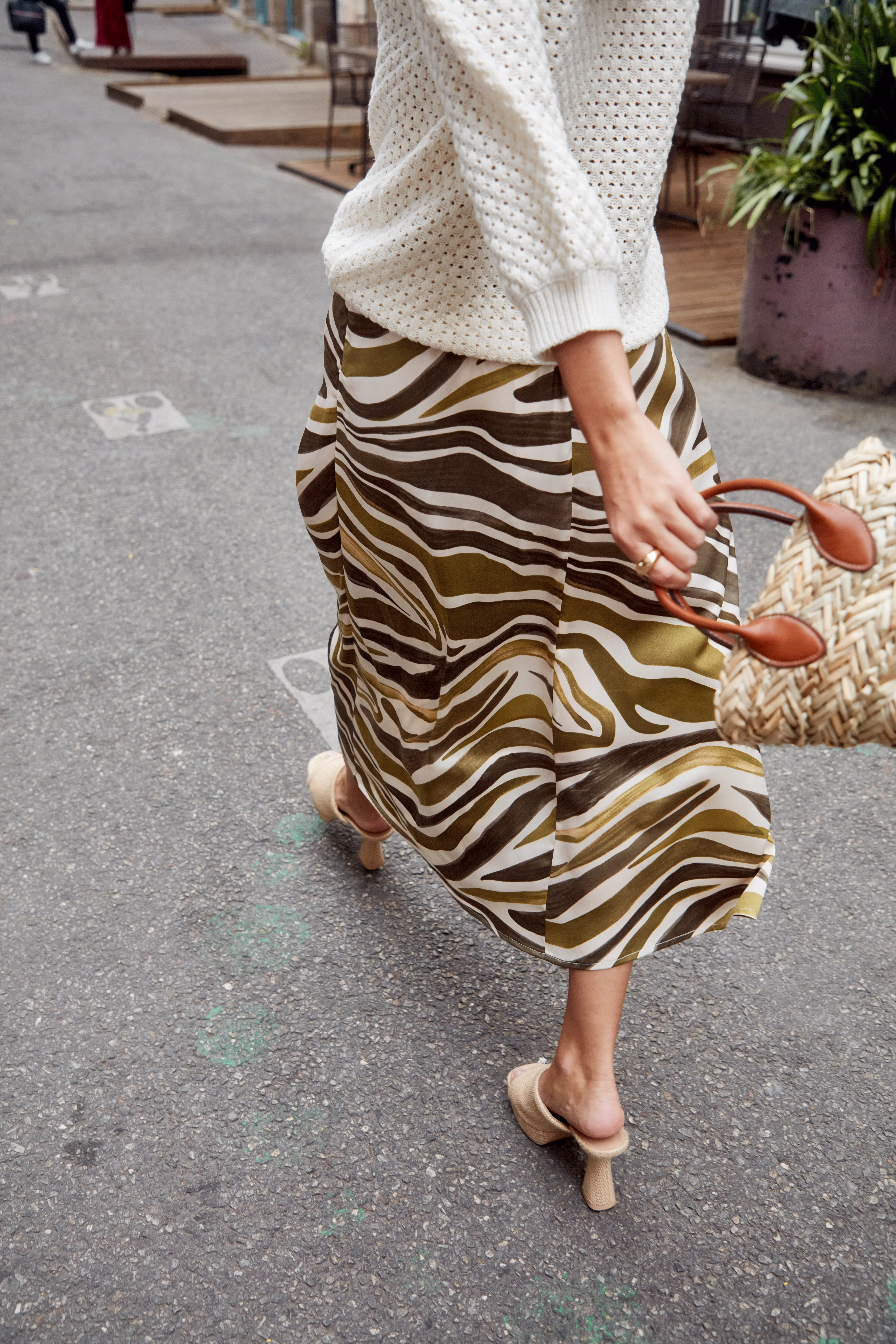 FRZENA Rock LOCATION NONE 20613639-202908