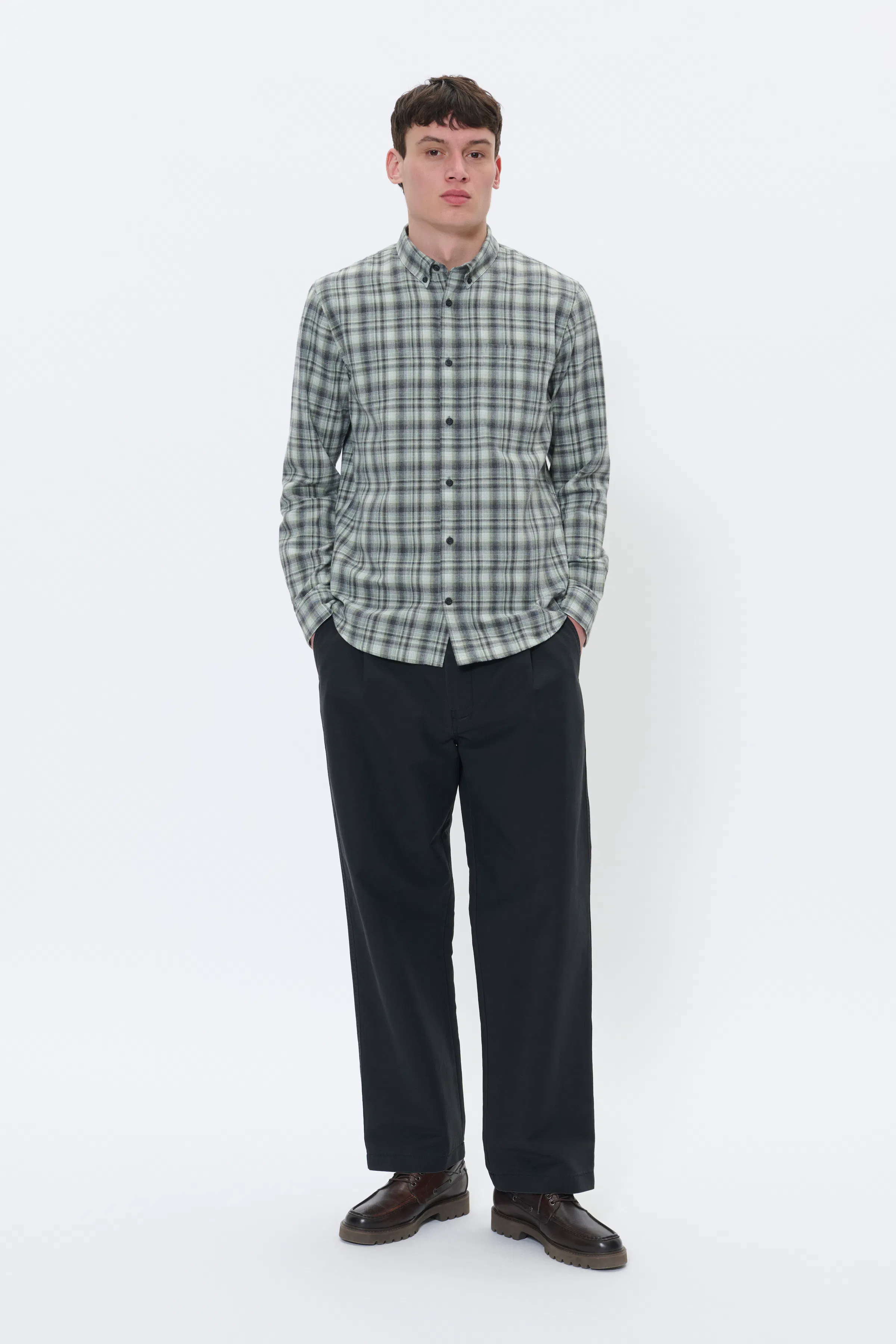 MAtrostol Skjorte LOOKBOOK FRONT 30208524-190515